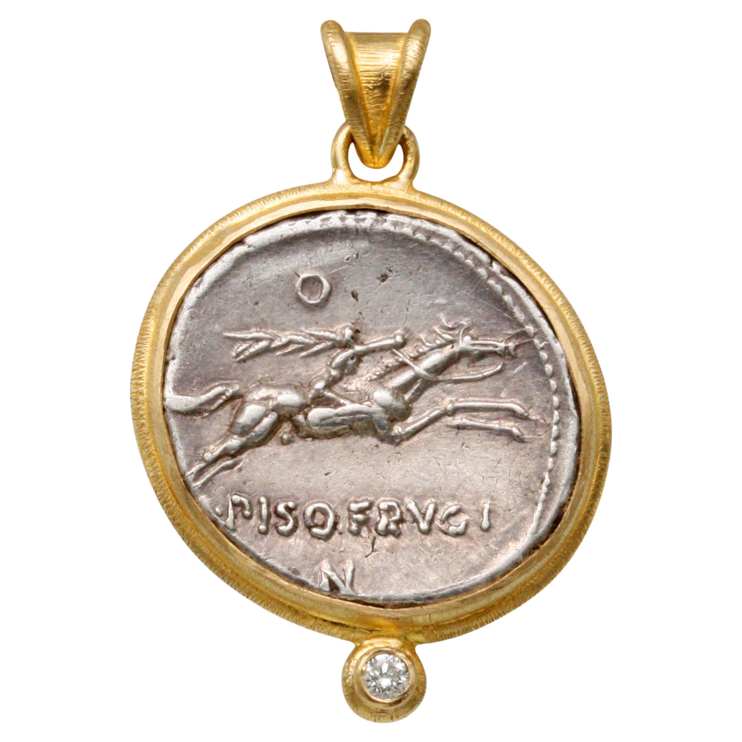 Antike römische Pferde- und Reitermünze aus dem ersten Jahrhundert v. Chr., Diamant-Anhänger aus 18 Karat Gold