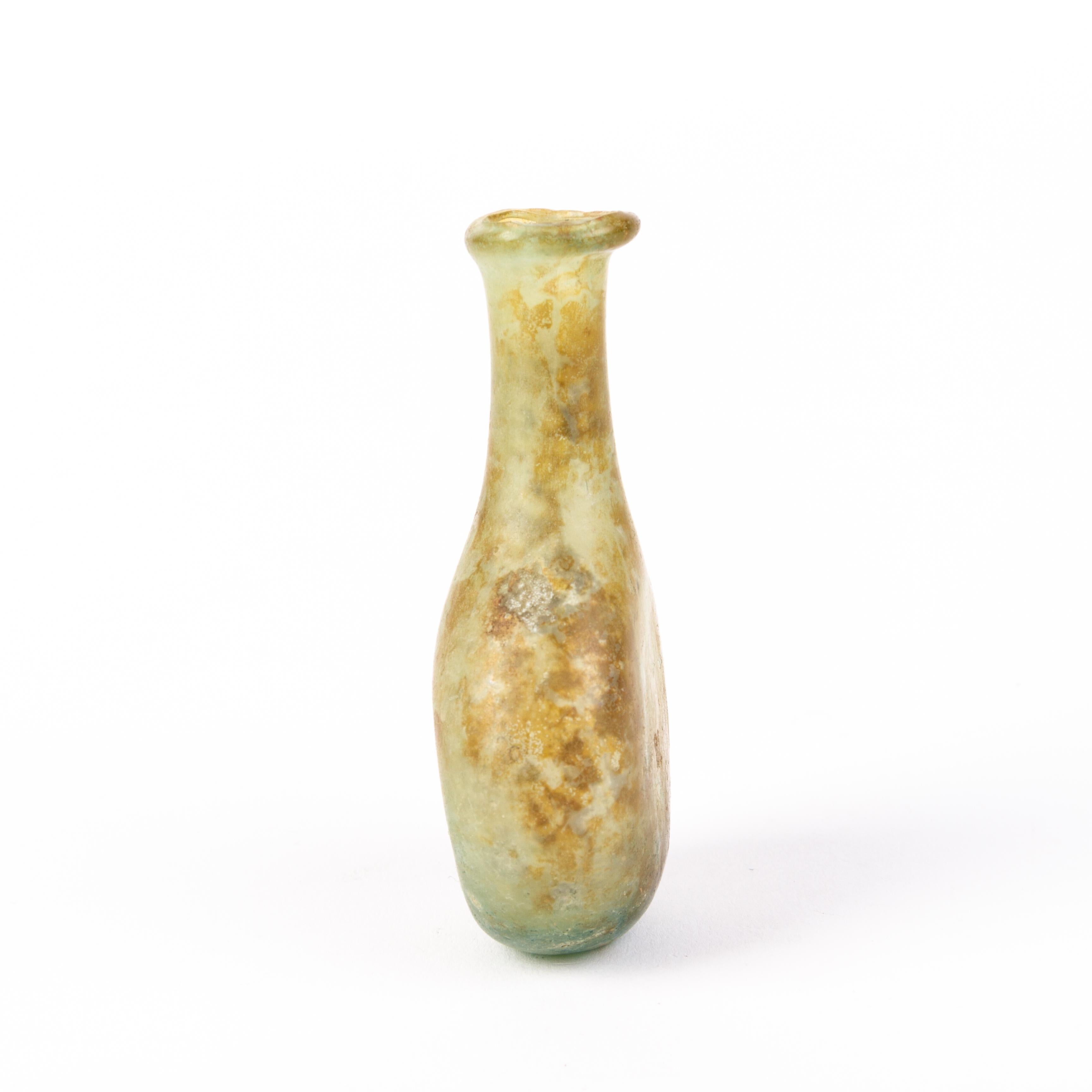 In good condition
From a private collection
Free international shipping
Ancient Roman Glass Bottle 1st Century AD