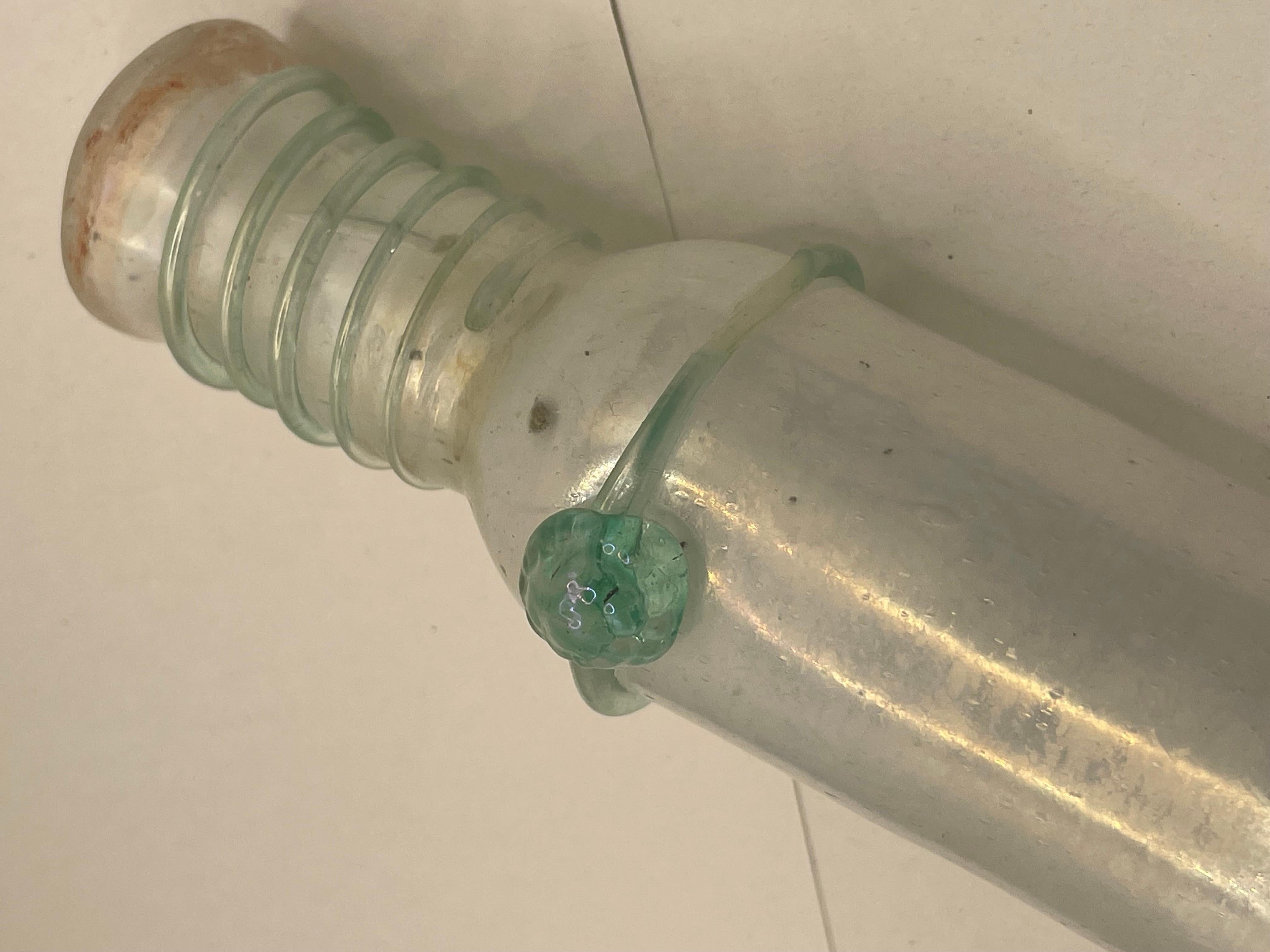 Antico vaso romano in vetro per bottiglie di profumo dell'Antica Roma in vendita 1