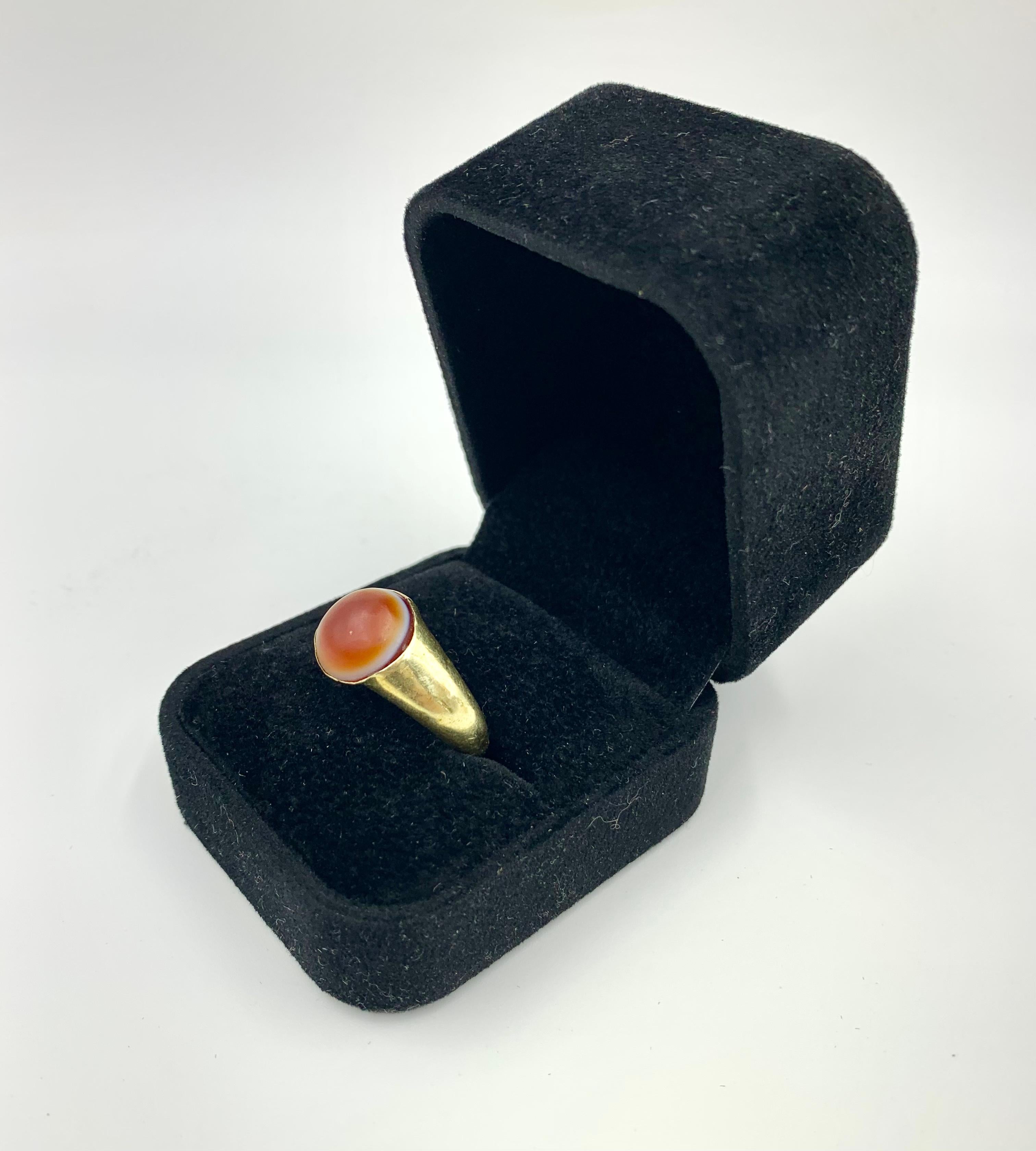 Ancient Roman Gold Banded Agate Amulet Ring, Circa 3rd Century A.D. For Sale 6
