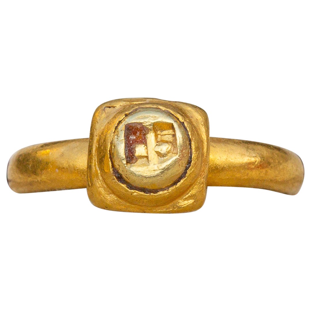 Bague en or romaine antique du 4e siècle avant J.-C. avec une rare pièce d'électrium grec ionienne