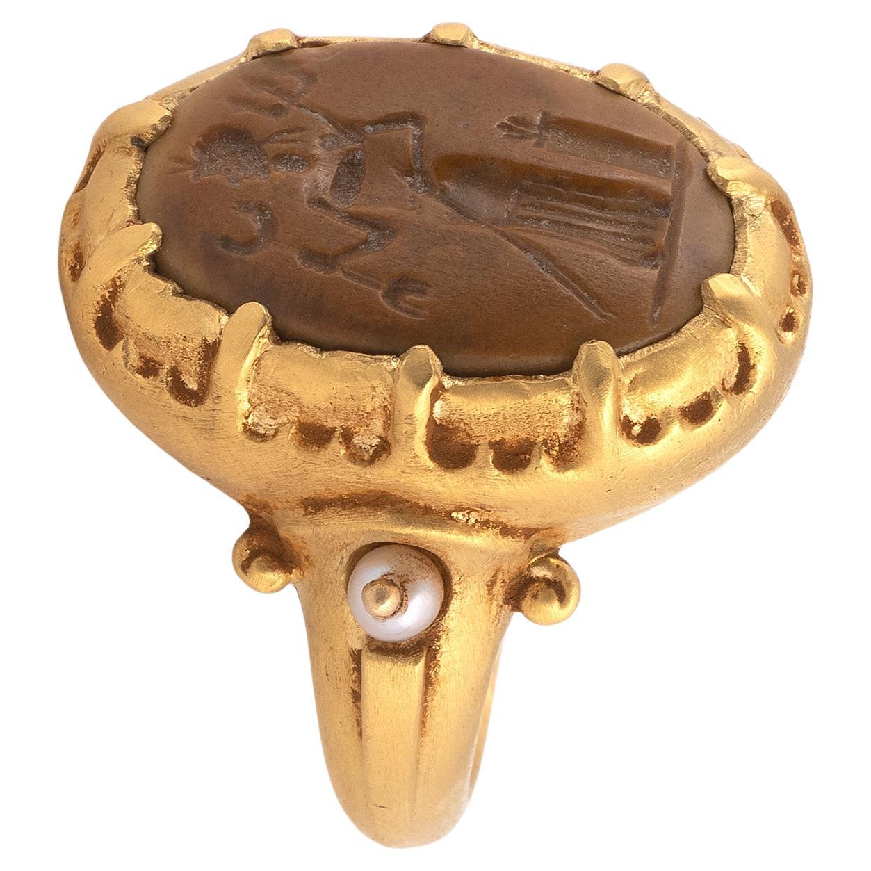Antiker römischer Goldring mit Neptun-Intaglio (Klassisch-römisch)