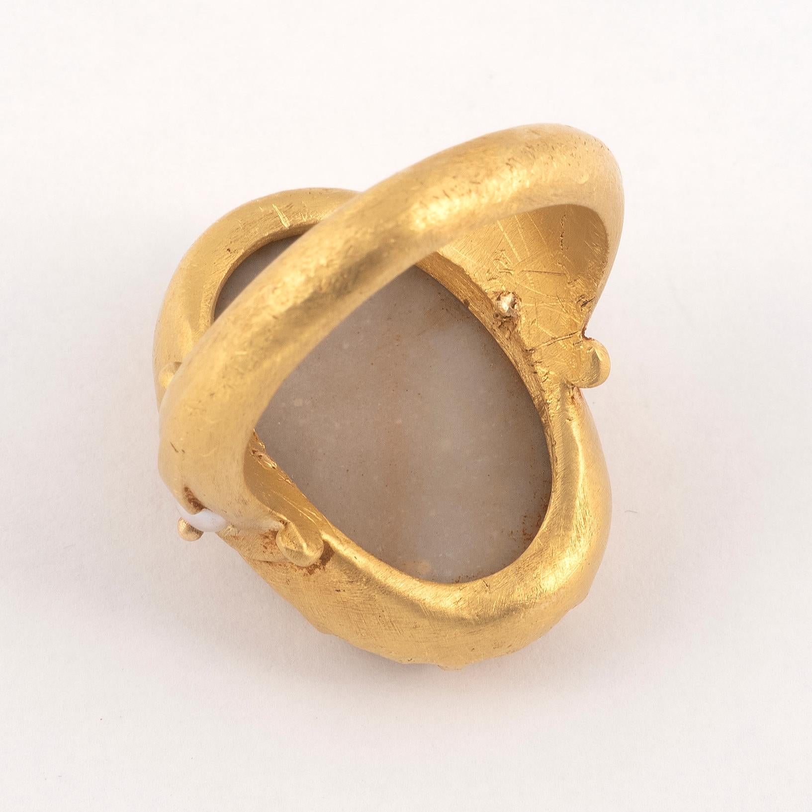Antiker römischer Goldring mit Neptun-Intaglio (Ungeschliffen)