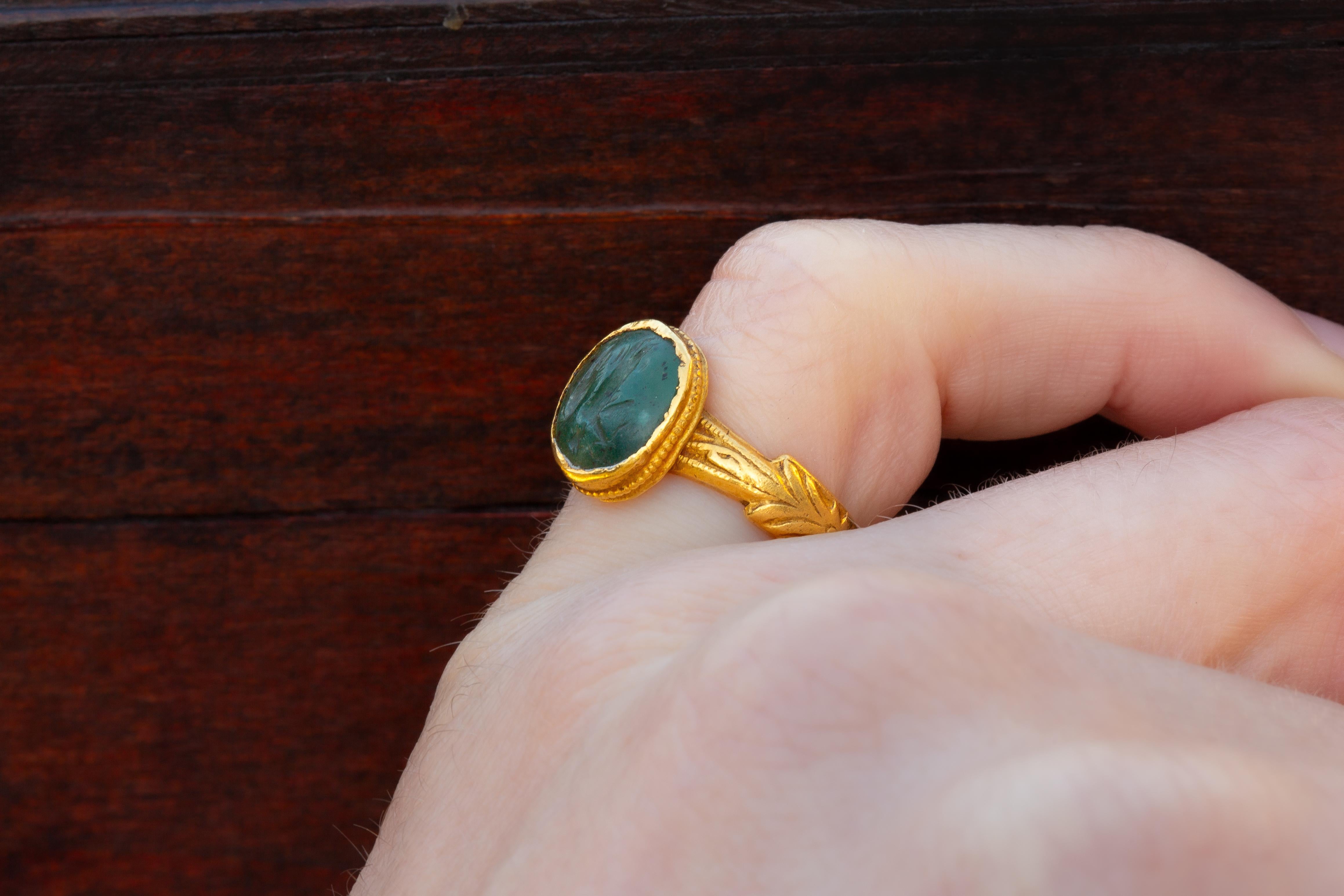 Ancient Roman Green Chalcedony Plasma Intaglio Ring of Goddess Victoria Nike  For Sale 4