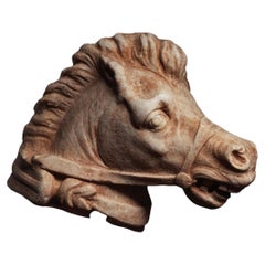 Antica testa di cavallo romana in marmo