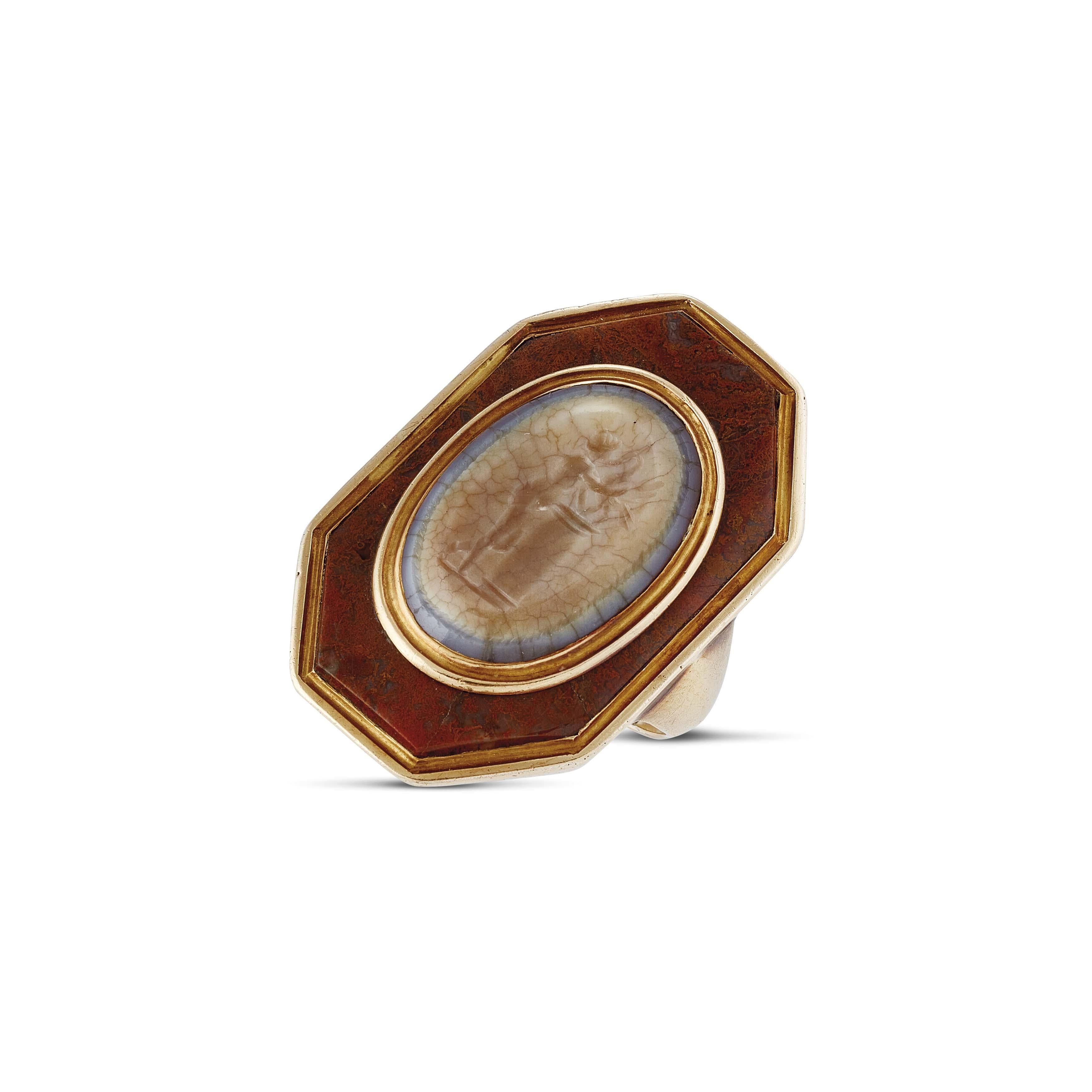 Ancient Roman Intaglio Set In An 18th Century Ring In Excellent Condition In Firenze, IT