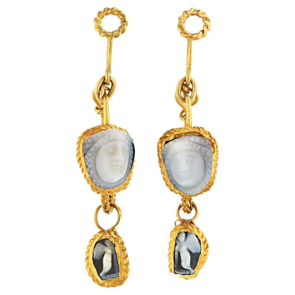 Roman Intaglio Gemstone Necklace For Sale at 1stDibs