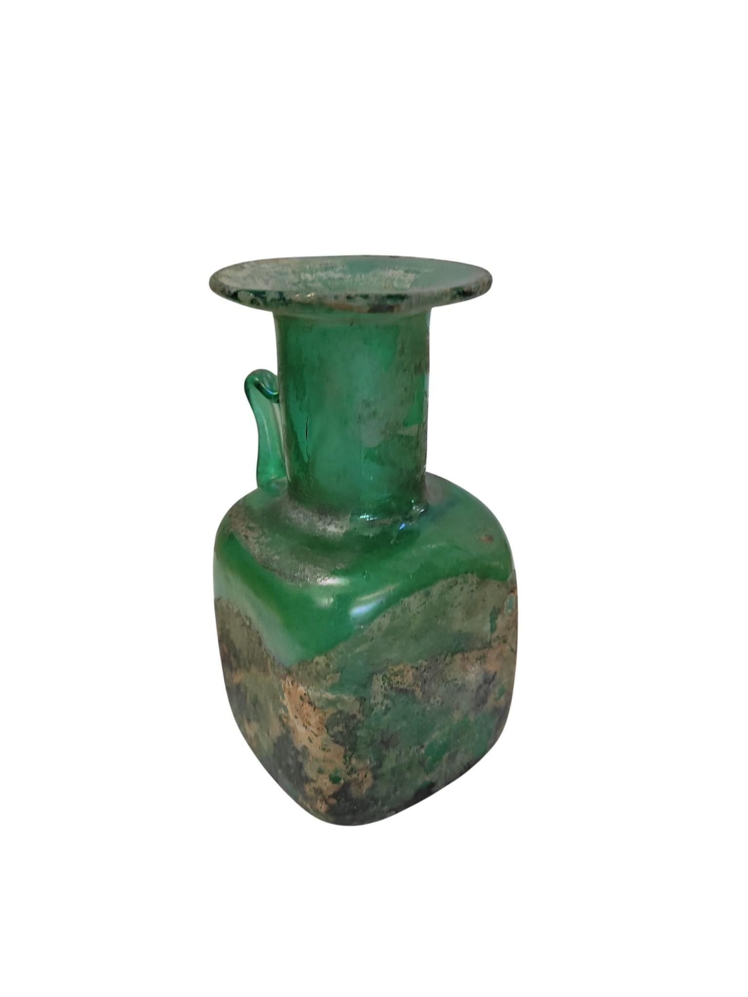 Ancient Roman or Early Islamic Glass Flask, , 1st–7th Century AD In Good Condition For Sale In North Palm Beach, FL