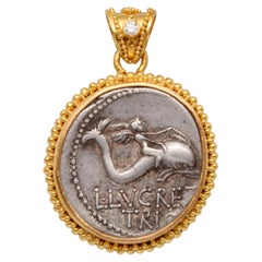 Ancienne République romaine 1er siècle av. J.-C. Pièce de monnaie cavalier dauphin Pendentif en or 22k 