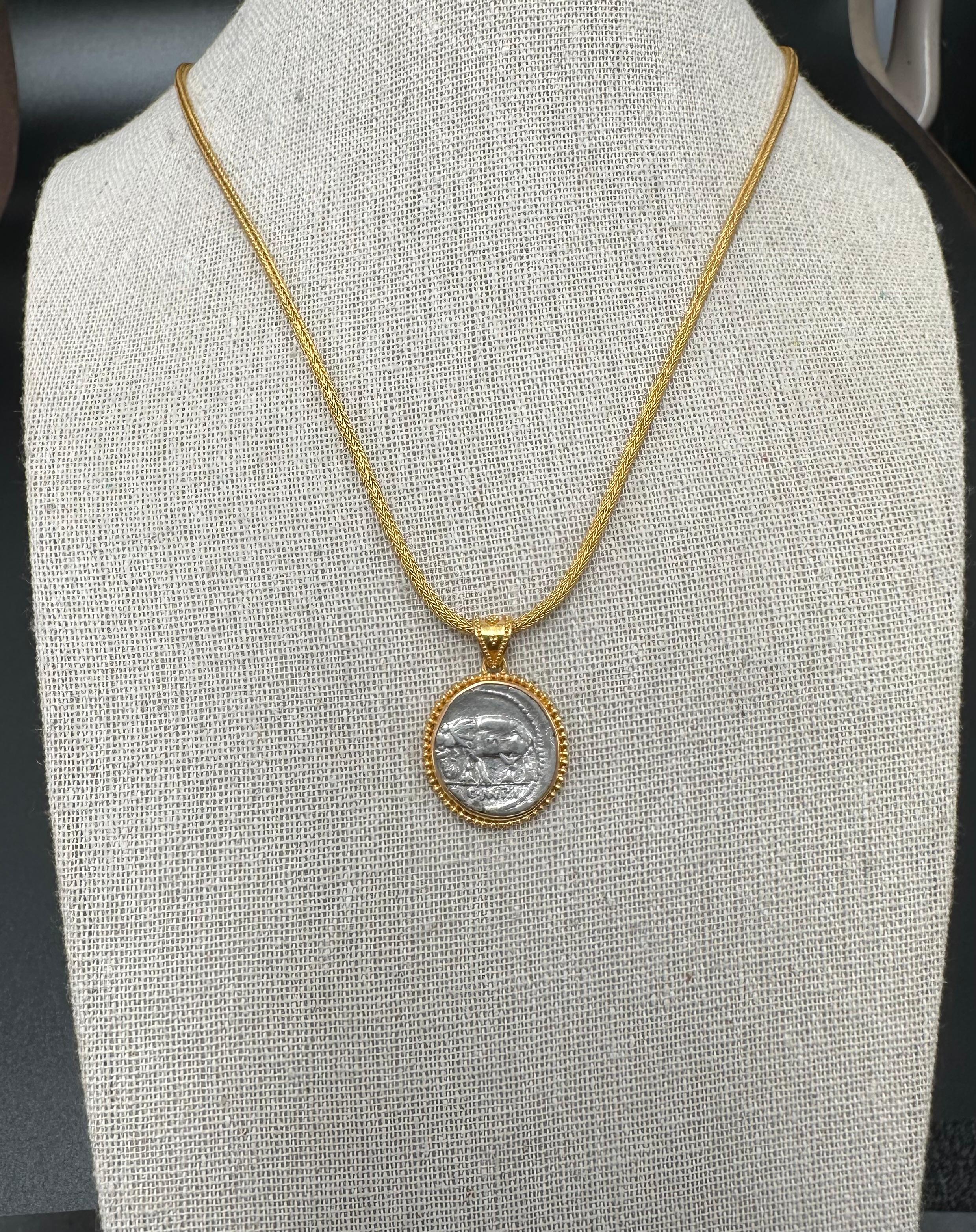 Ancient Roman Republic 1st Century BC Elephant Coin 22K Gold Pendant. For Sale 6