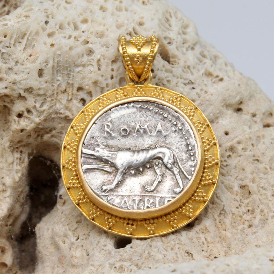 Women's or Men's Ancient Roman Republic 1st Century BC Wolf Coin 22k Gold Pendant For Sale