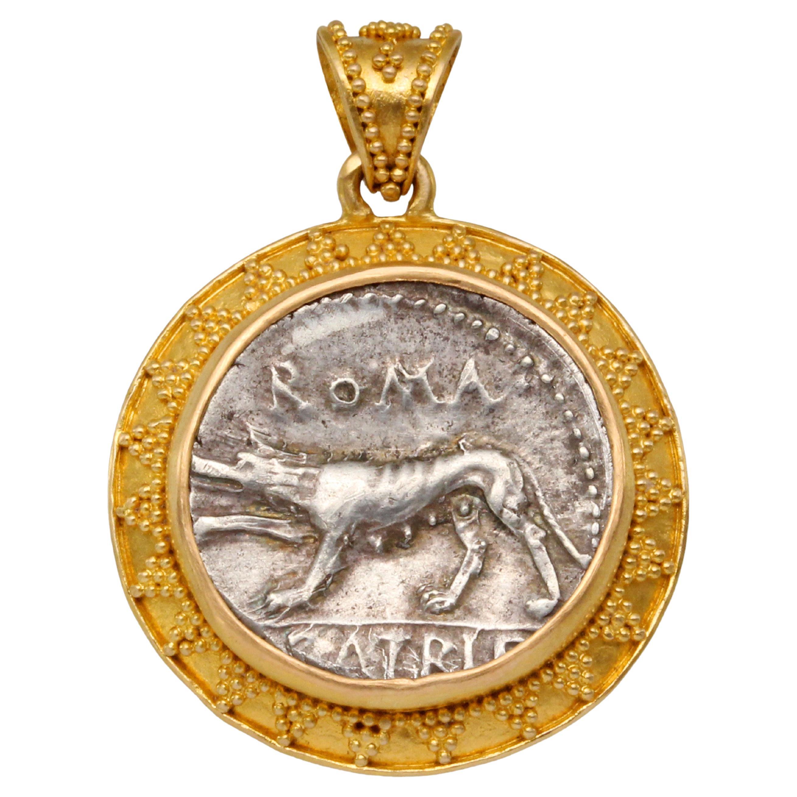 Ancient Roman Republic 1st Century BC Wolf Coin 22k Gold Pendant For Sale