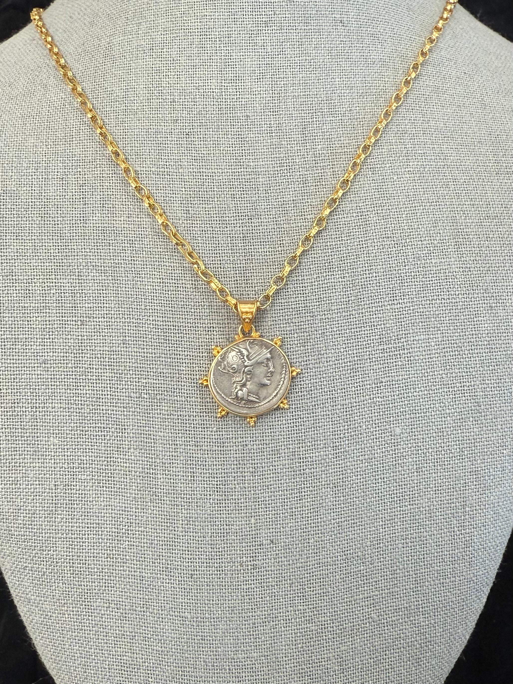 Ancient Roman Republic 2nd Century BC Goddess Roma Coin 18K Gold Pendant For Sale 6