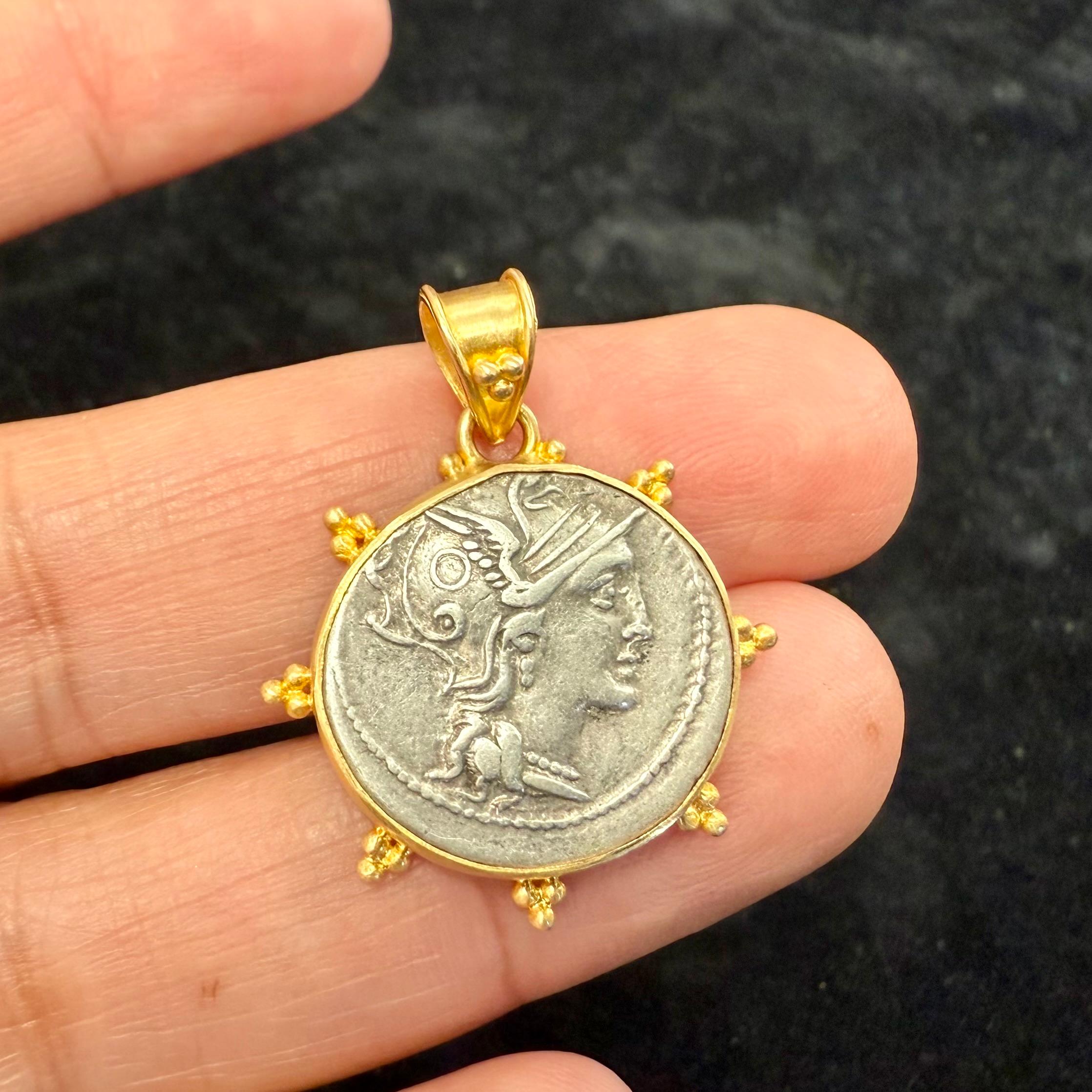 Ancient Roman Republic 2nd Century BC Goddess Roma Coin 18K Gold Pendant For Sale 7