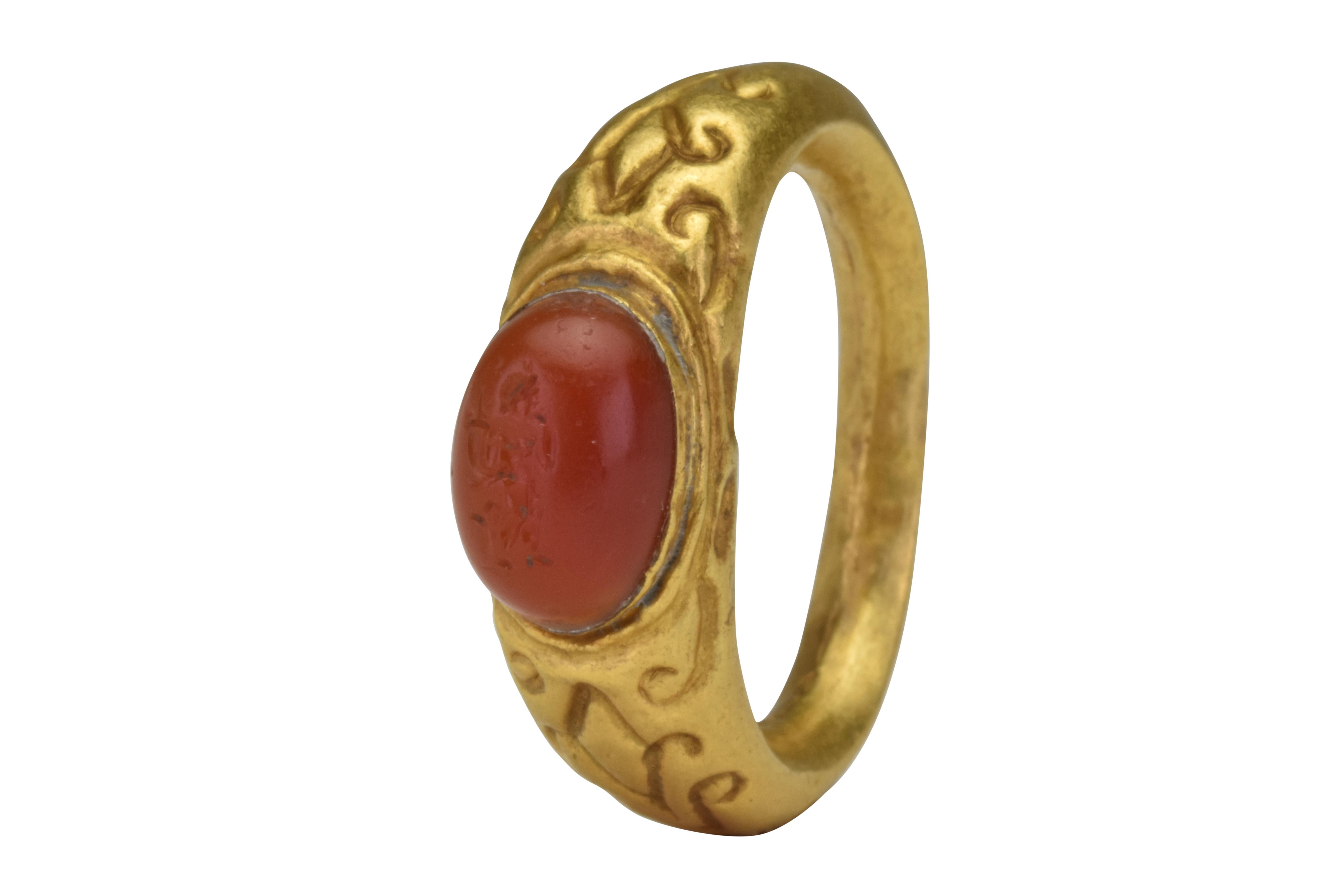 Ancient Roman Signet Gold Ring with Carnelian Intaglio 1