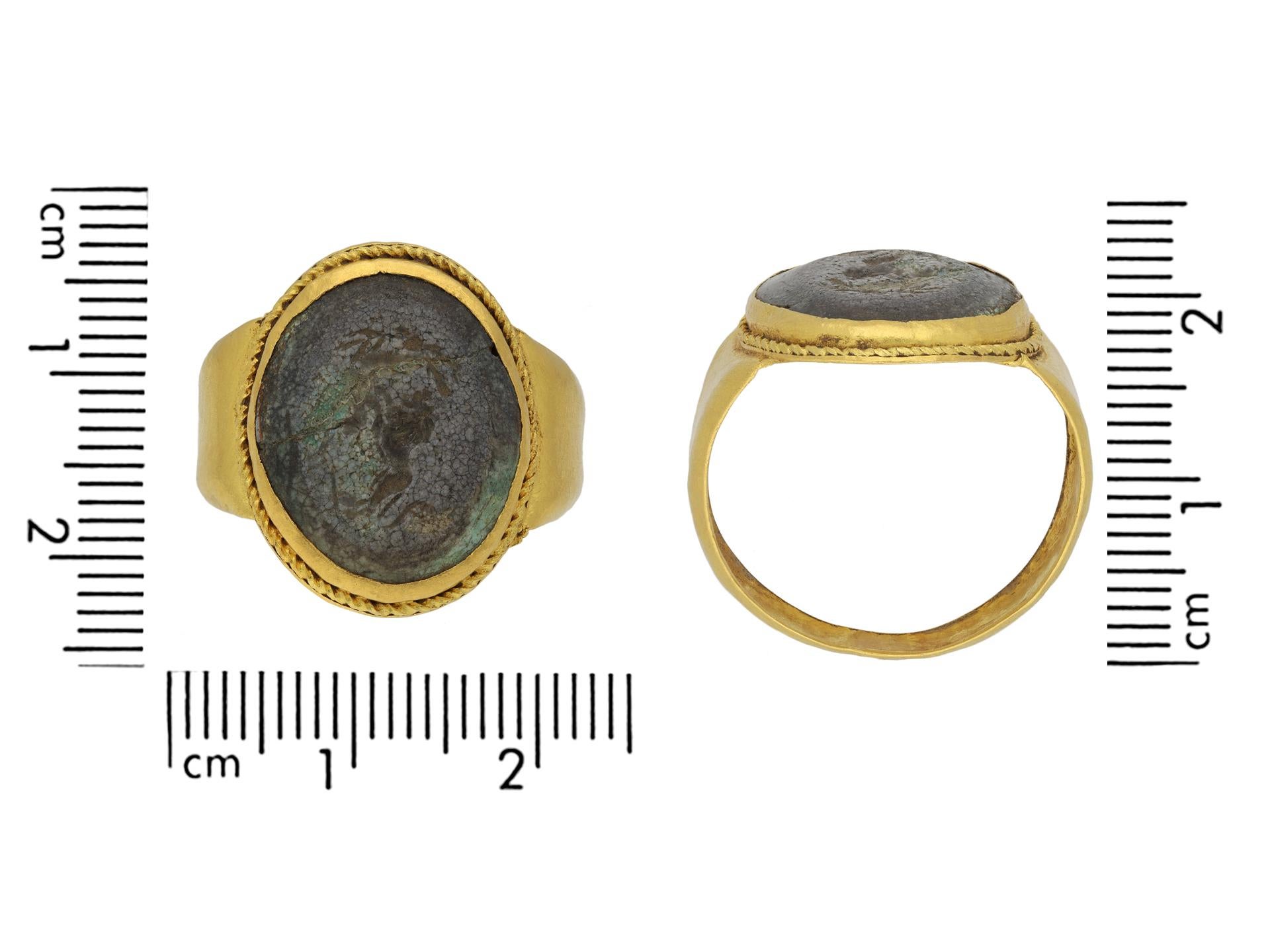 Ancient Roman signet ring, circa 2nd century AD. For Sale 1