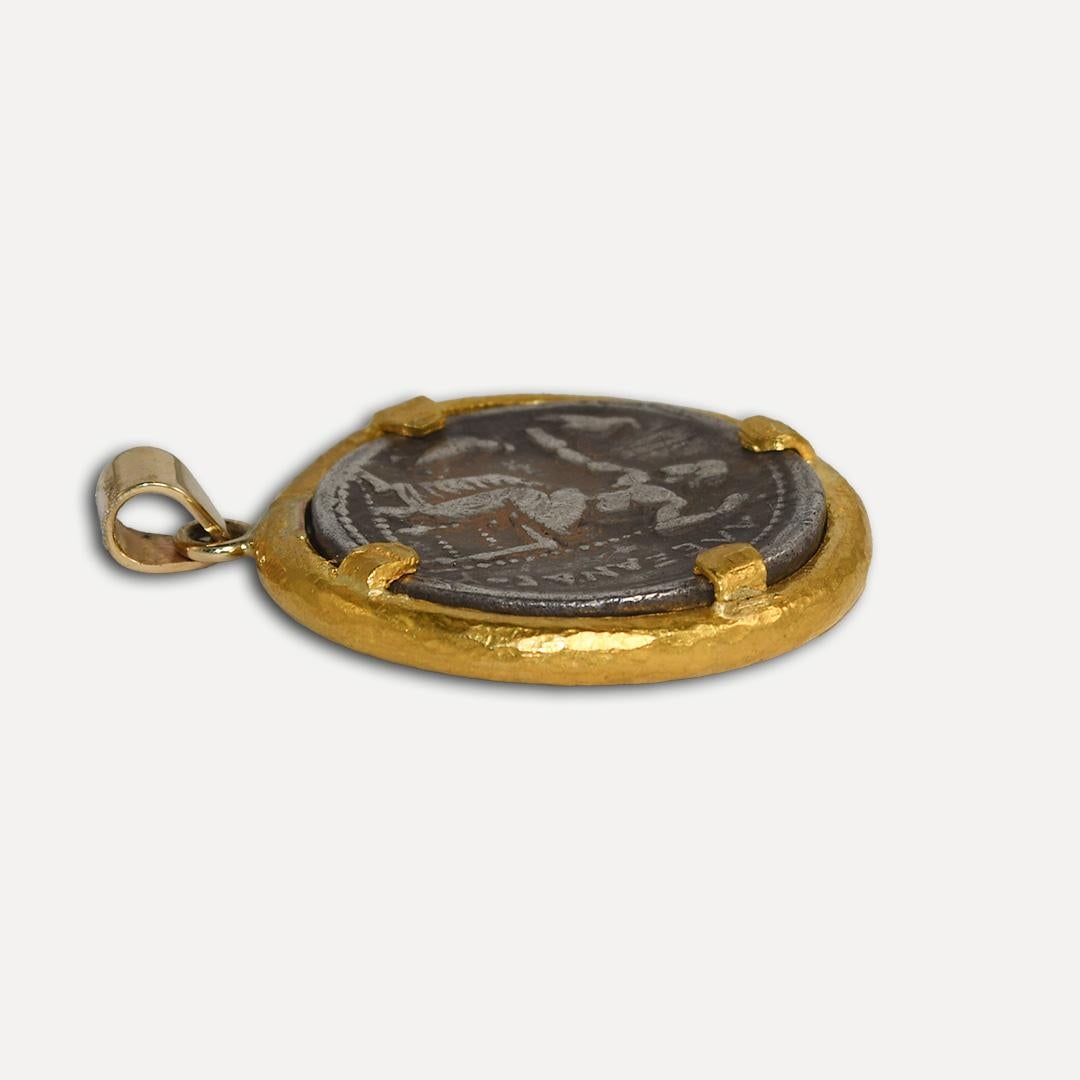 Ancient Roman Silver Tetradrachm in Custom 22K Yellow Gold Bezel For Sale 1