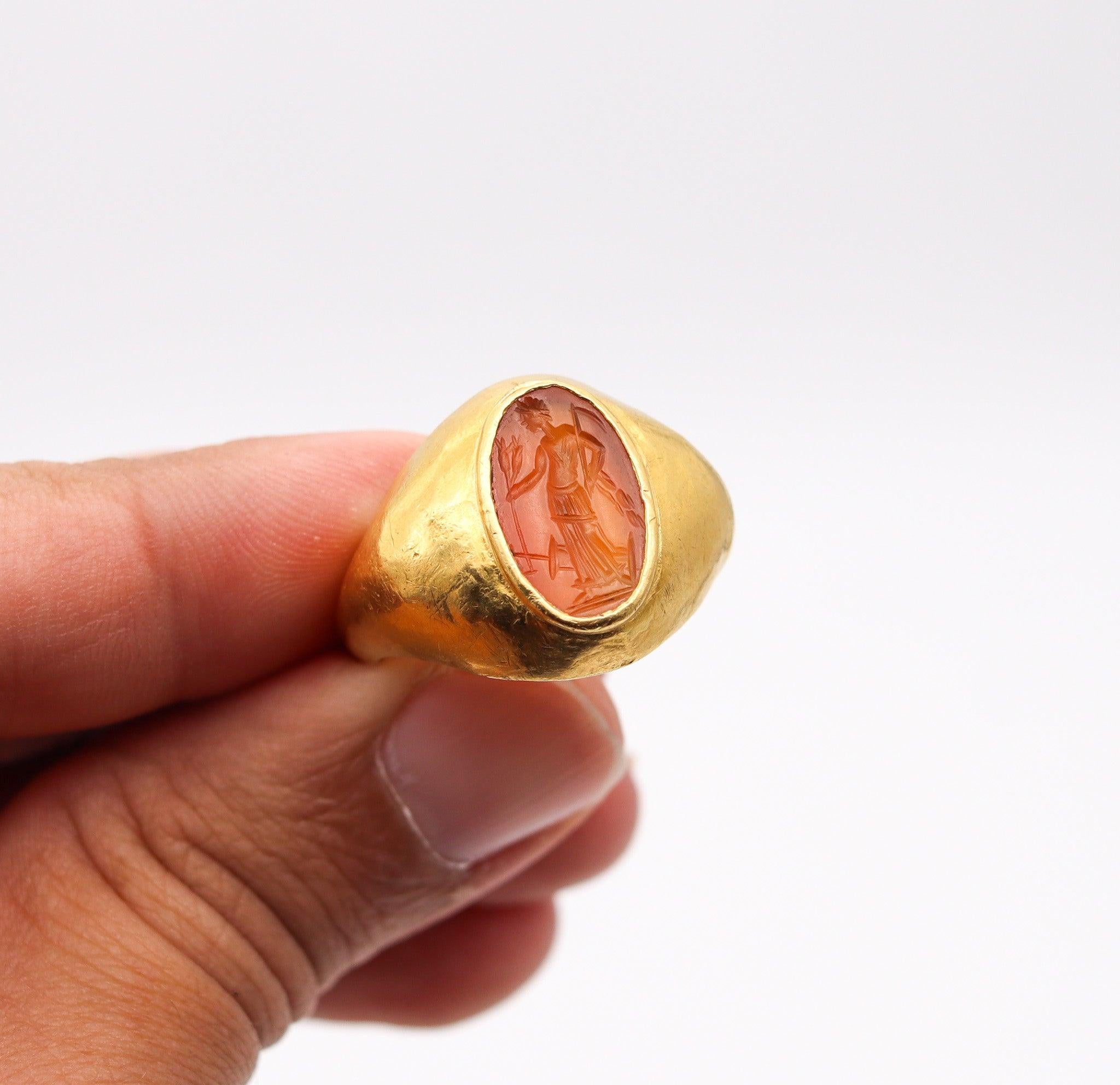 ANCIENT ROME 100-200 AD Signet Intaglio Ring In 23Kt Gold & Carved Carnelian 2