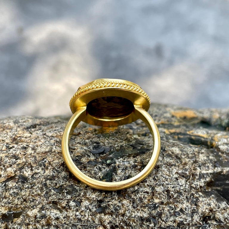 1902 18k gold ring top