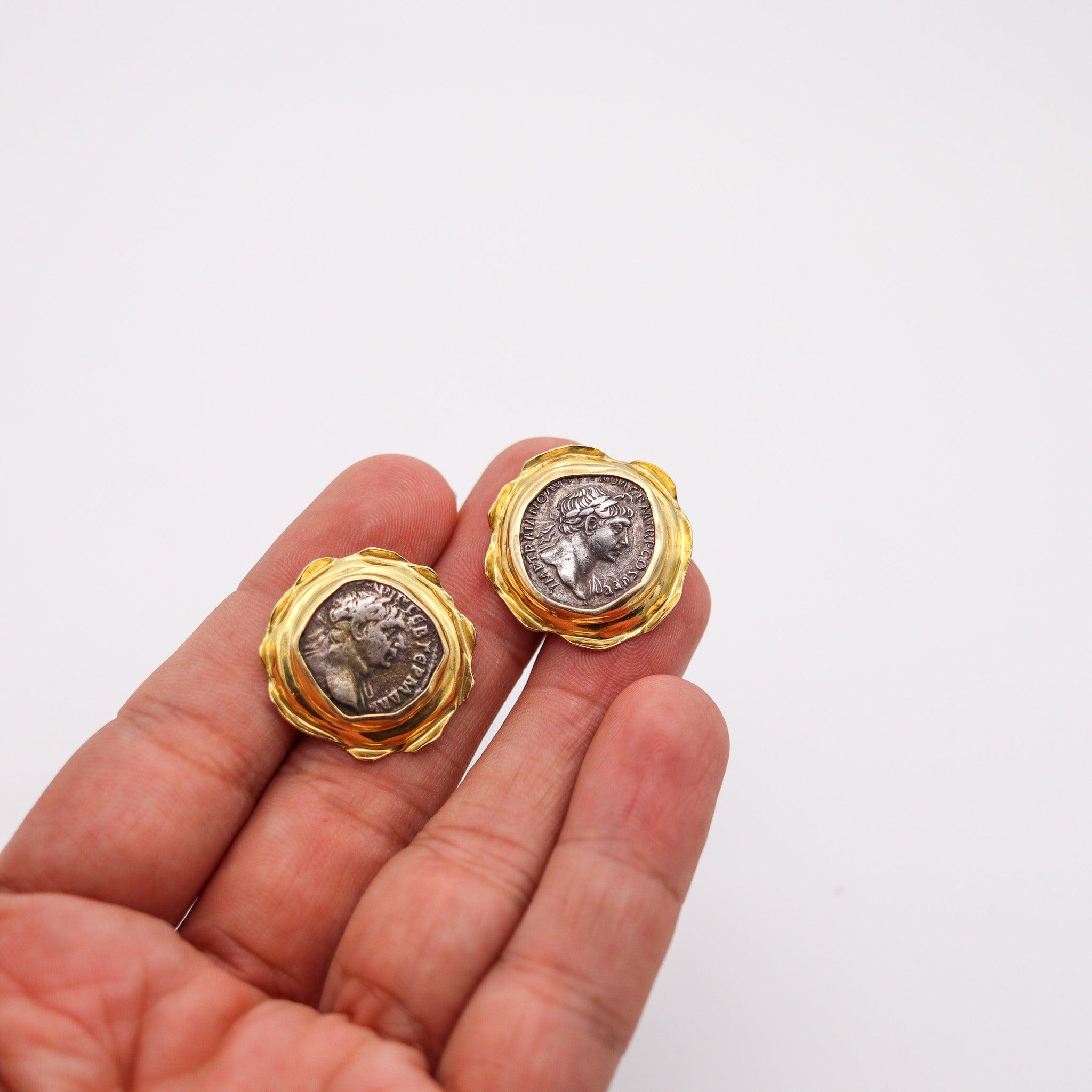 ANCIENT ROME 98-117 AD Denarius Coins Clips-On Earrings In 18Kt Yellow Gold In Excellent Condition For Sale In Miami, FL