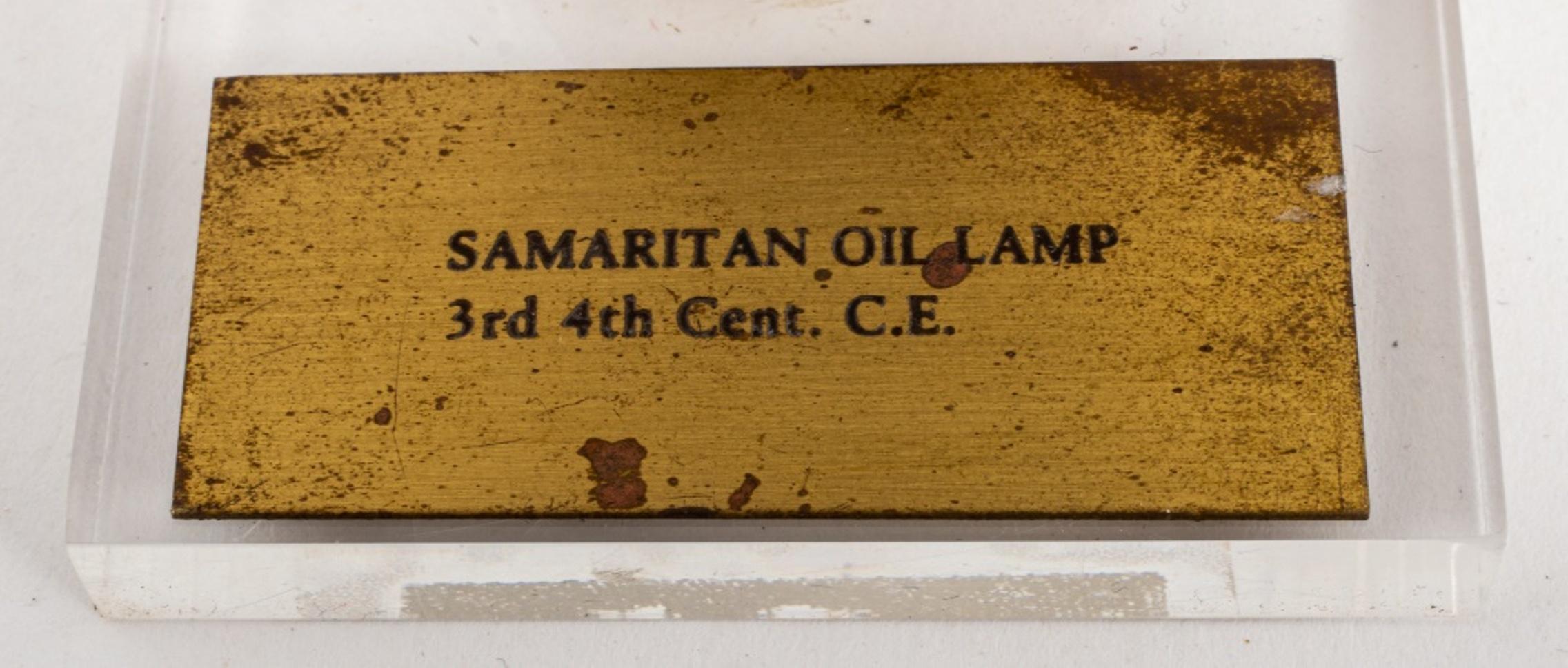 Öllampen aus Samaritan-Terrakotta, Paar im Zustand „Gut“ im Angebot in New York, NY