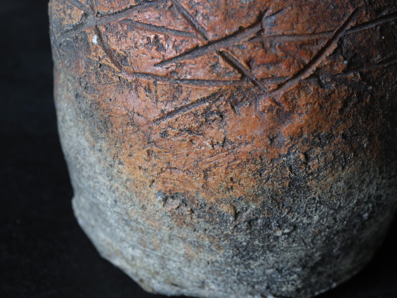 Antikes Shigaraki-Gefäß „Uzukumaru“/Japanische Vase/14.-16. Jahrhundert/Wabi-sabi im Angebot 6