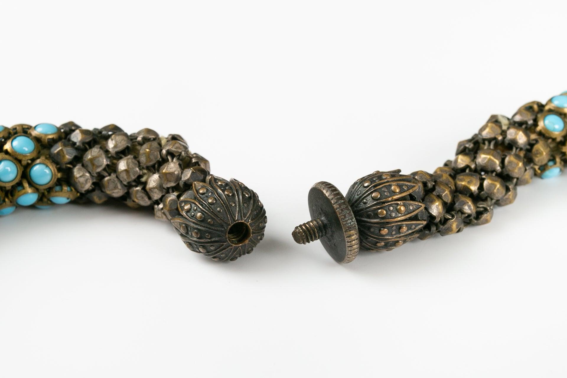 Antica collana corta con cabochon in pasta di vetro blu, anni '30 in vendita 2