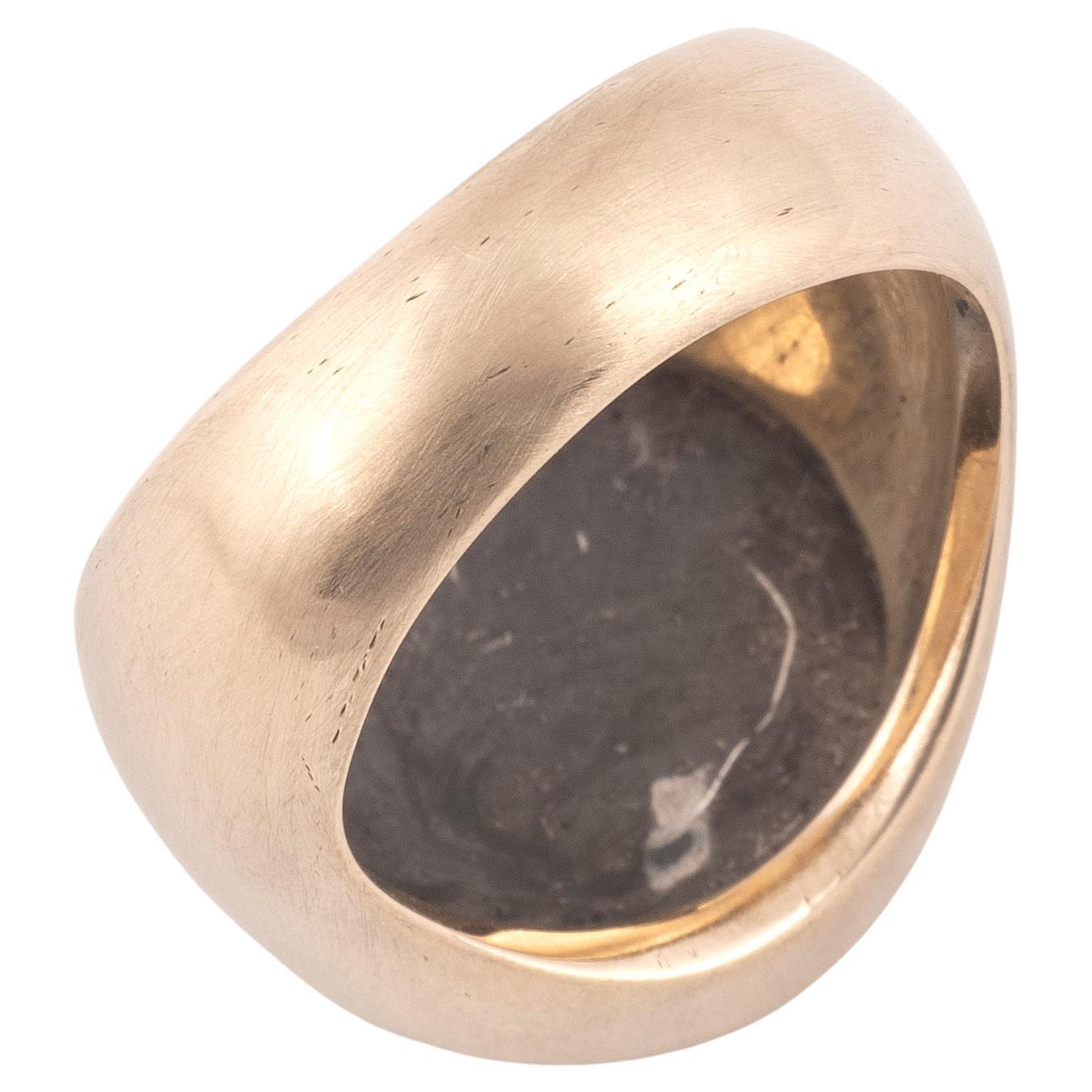 Ancient Silver Coin With A Gorgon Head Ring In Excellent Condition For Sale In Firenze, IT