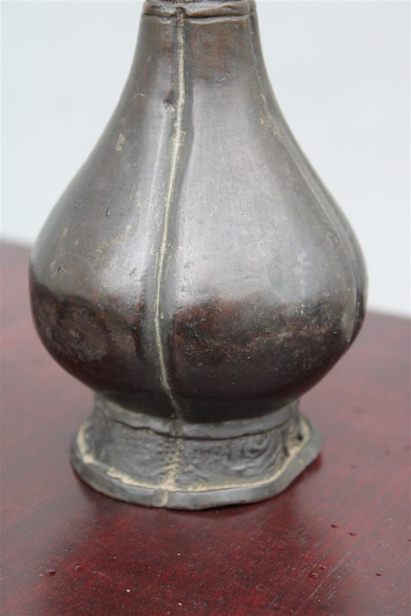 Early 18th Century Ancient Solid Bronze Vase with Chinese or Japanese Elephants For Sale