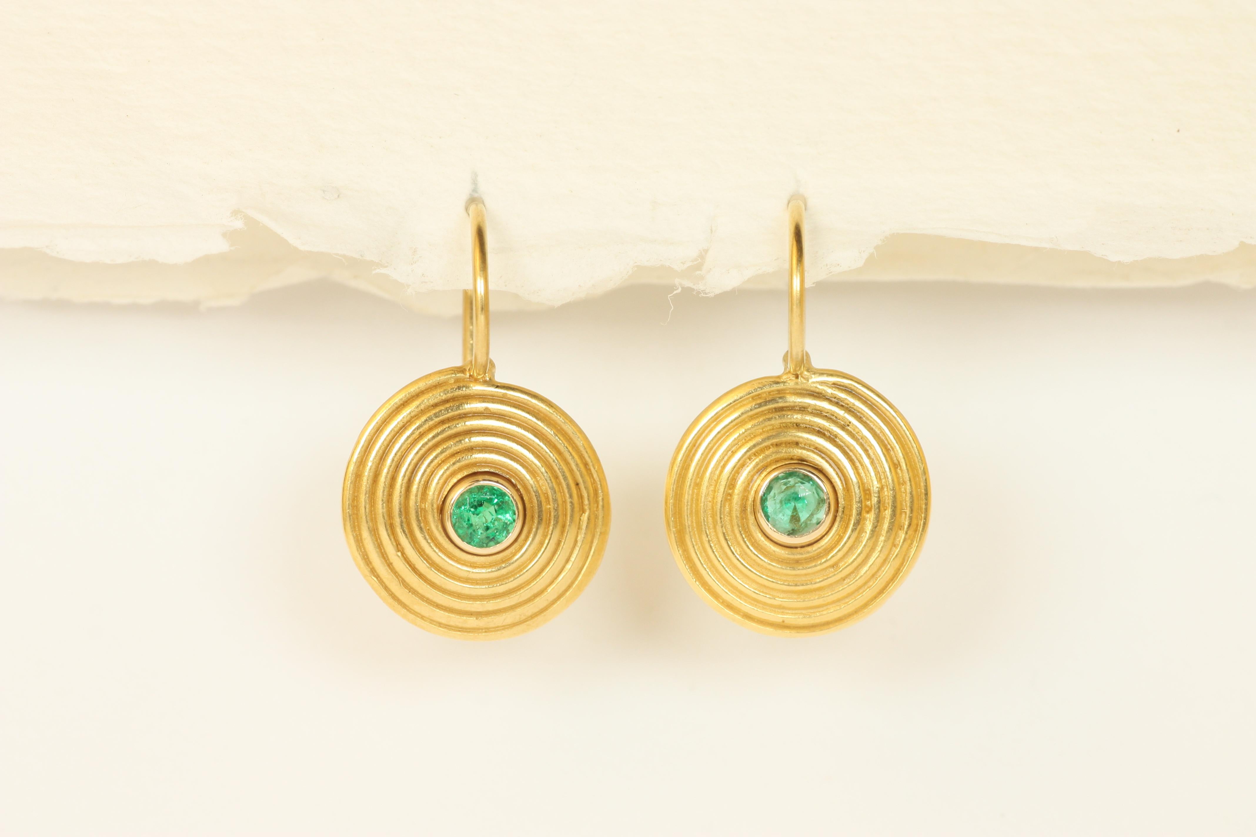 Artisan Ancient Spiral Swirl Earrings with Emerald in 22k Yellow Gold by Bracken For Sale