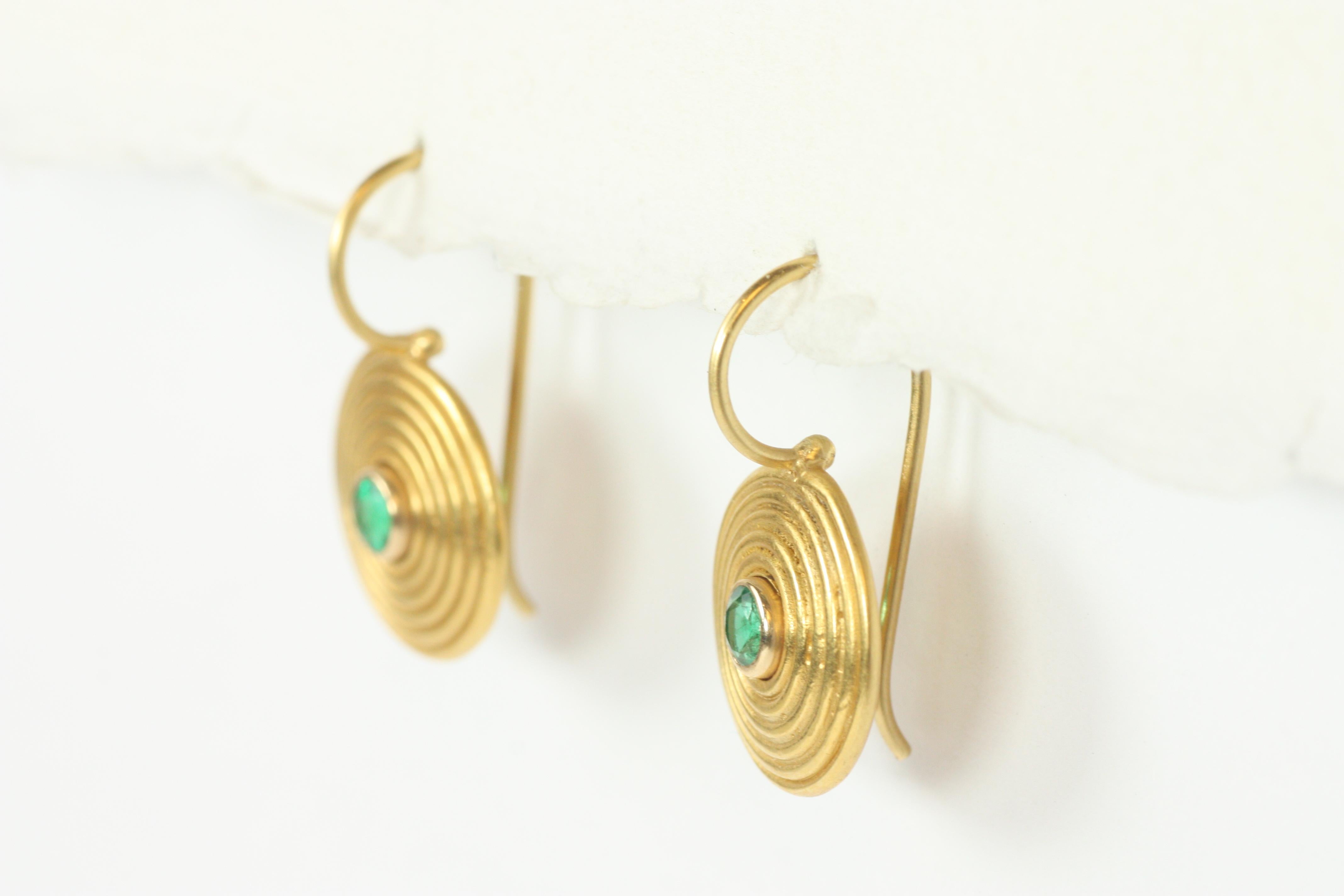 Ancient Spiral Swirl Earrings with Emerald in 22k Yellow Gold by Bracken In New Condition For Sale In Santa Monica, CA