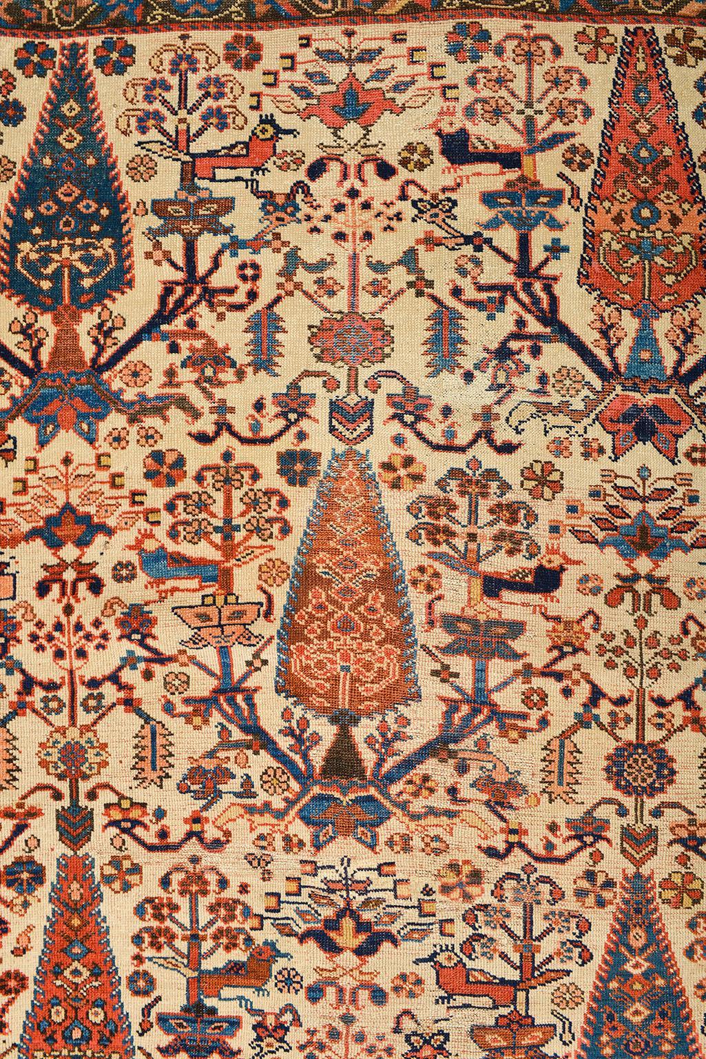 Ancien spécimen unique du tapis oriental nomade en vente 2