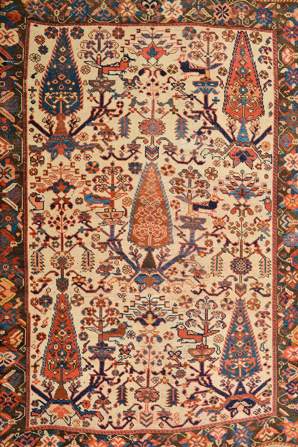 XIXe siècle Ancien spécimen unique du tapis oriental nomade en vente