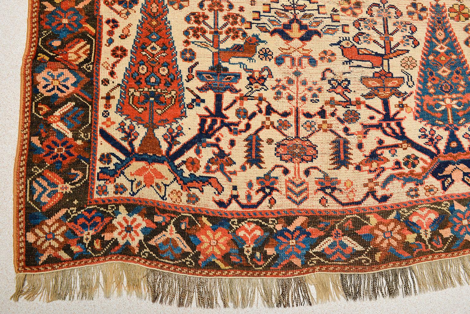 Laine Ancien spécimen unique du tapis oriental nomade en vente