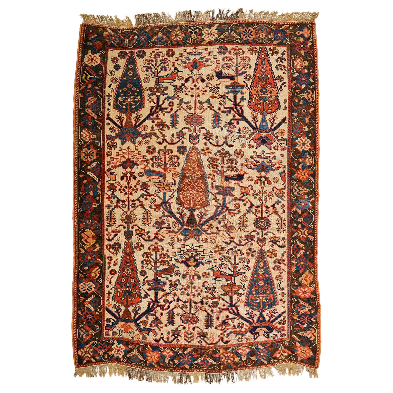 Ancien spécimen unique du tapis oriental nomade en vente