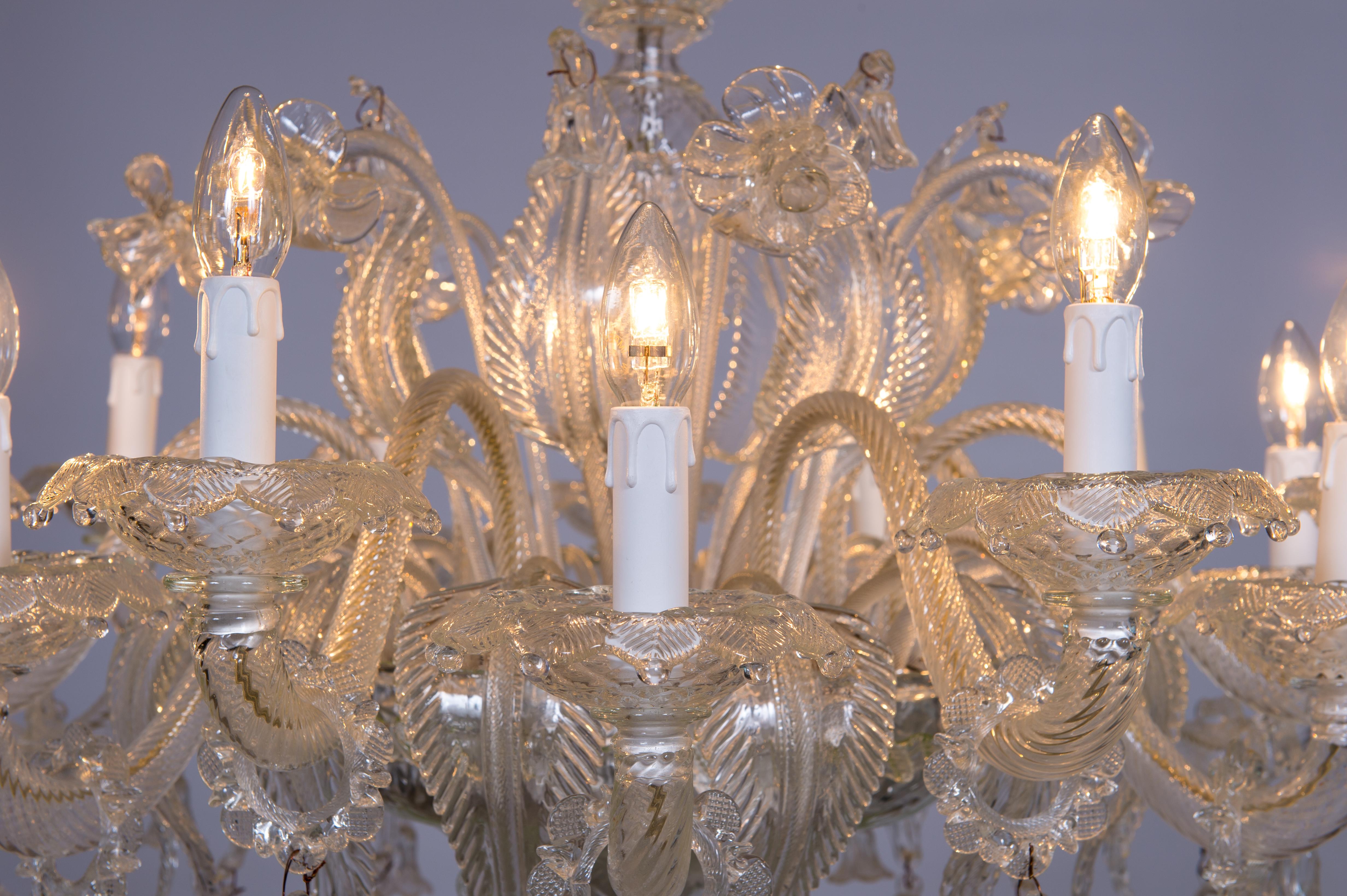Venetian Chandelier in Transparent Murano Glass, Italy 1950s For Sale 11