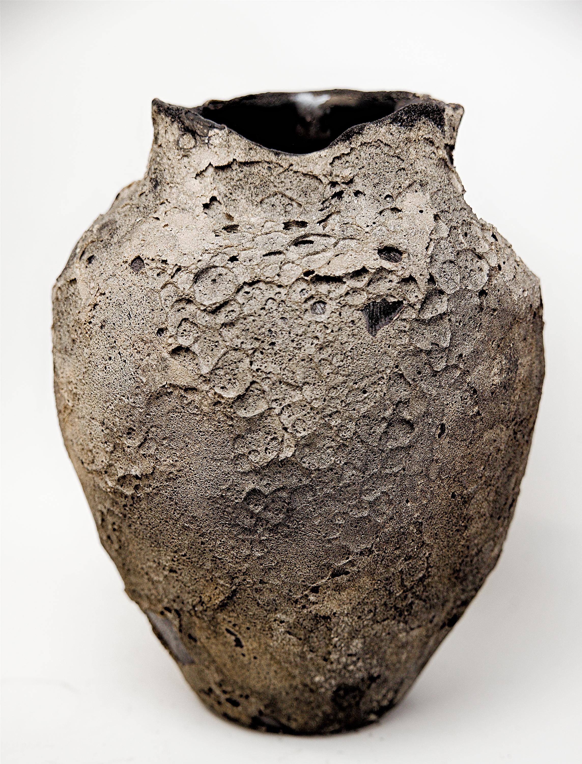 Vaso antico - Vaso di Lave fatto a mano in vendita 6