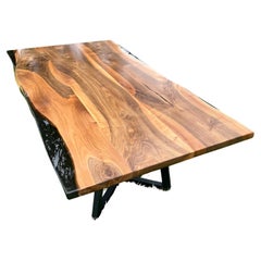 Table de salle à manger en bois de noyer ancien et naturel