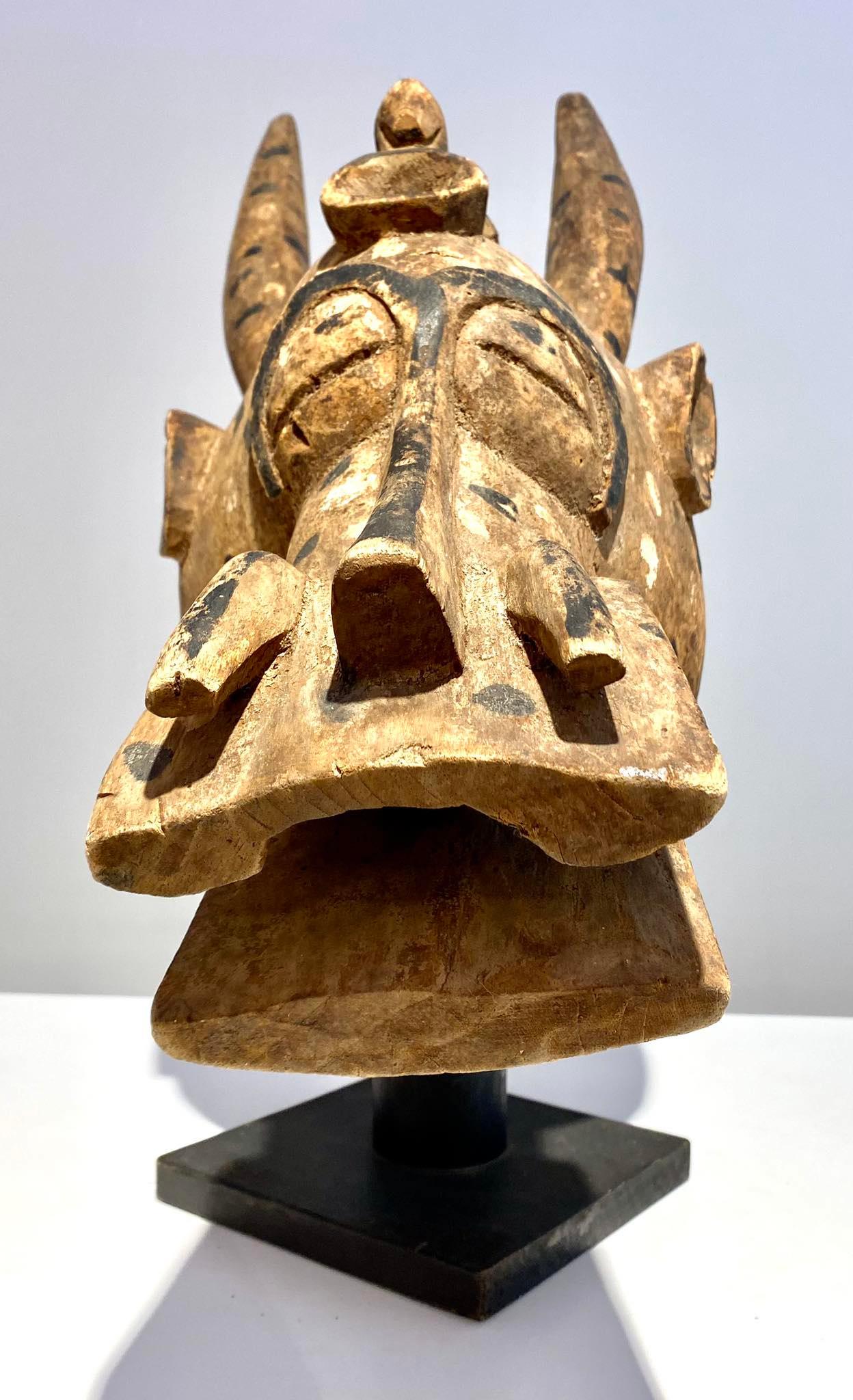 Antica maschera zoomorfa Senufo Kponyungo Poro Costa d'Avorio Inizio XX secolo / A in vendita 4
