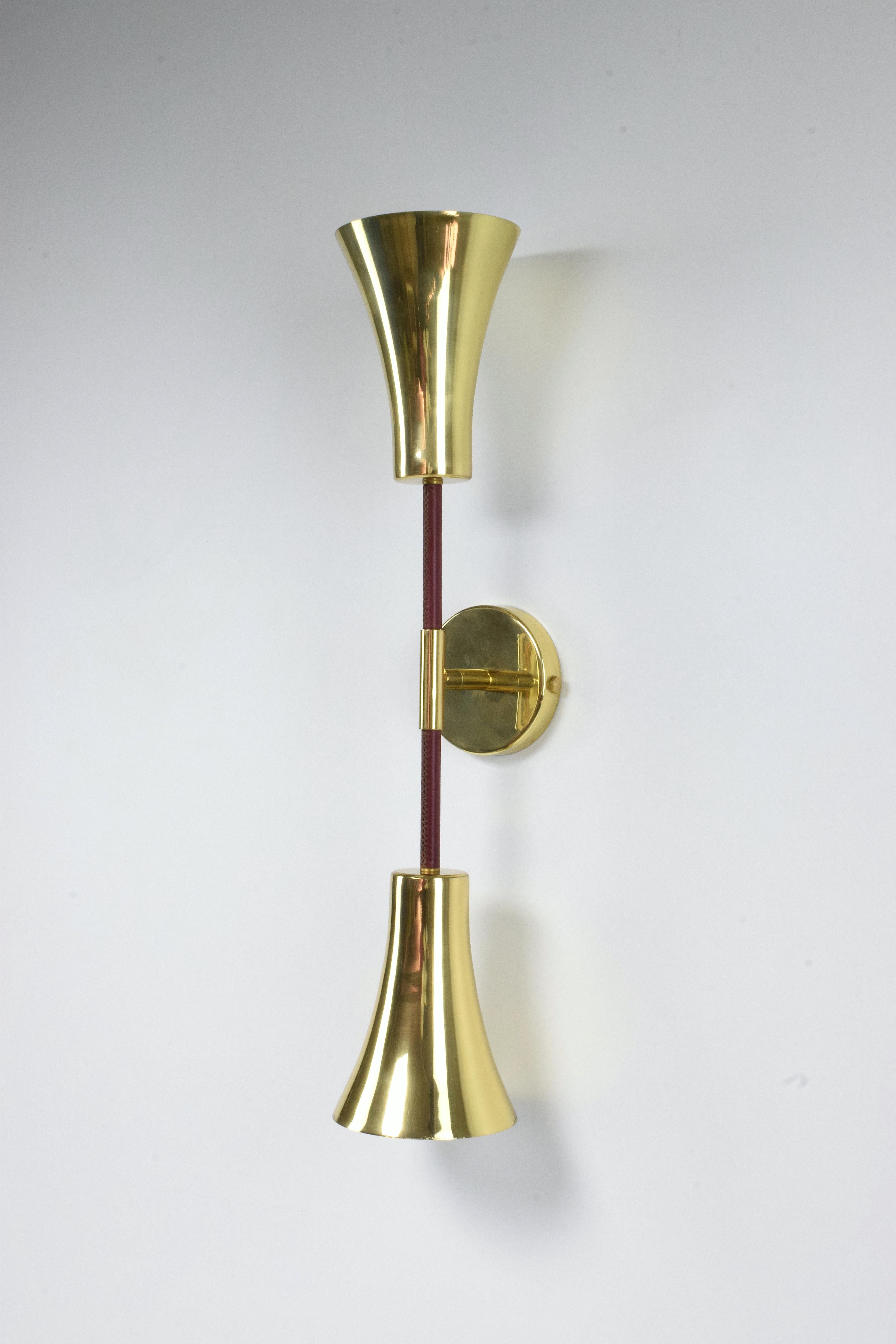 Polished Ancora-V Contemporary Brass Wall Light, Flow Collection