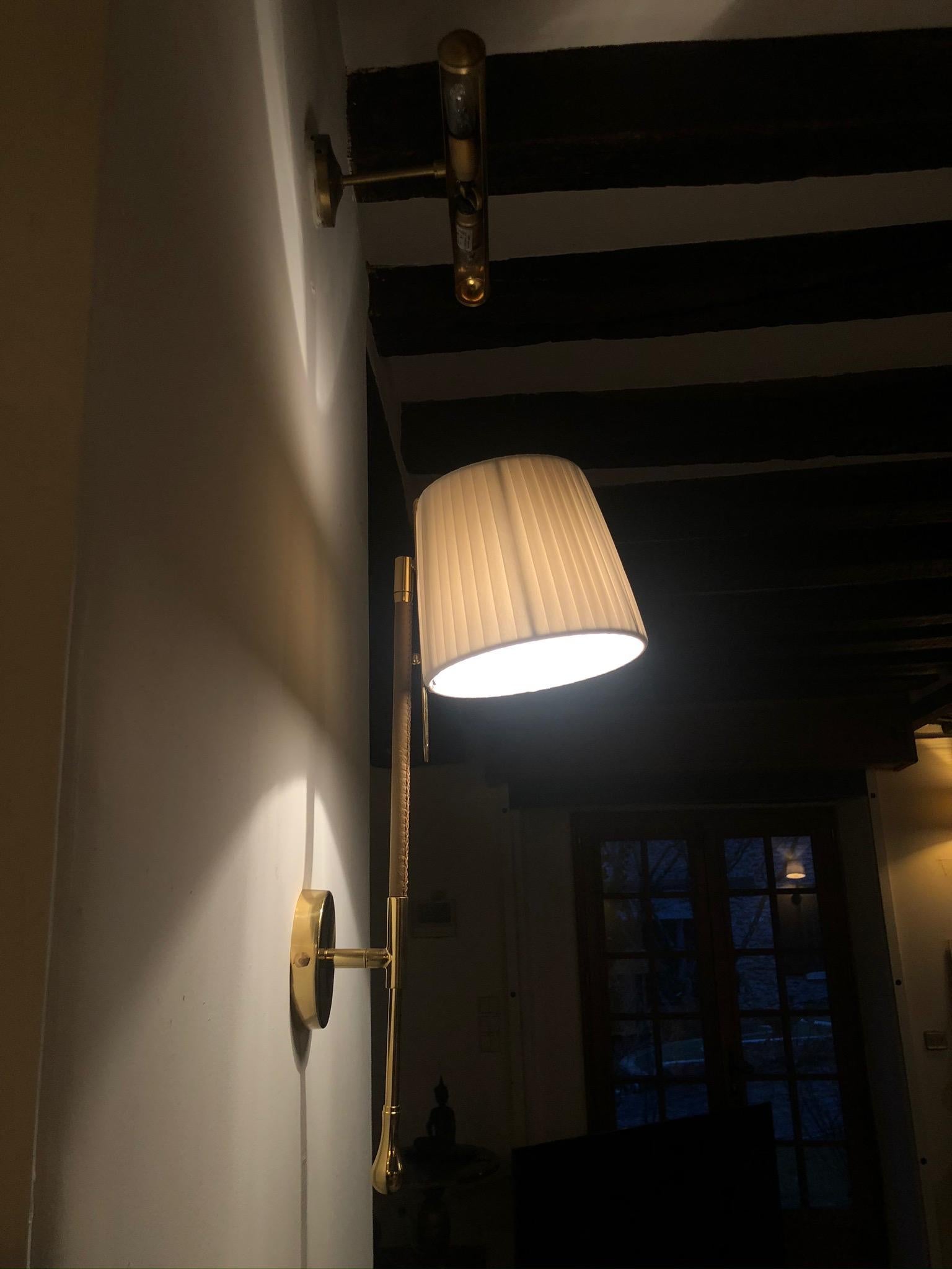 Ancora-W1 Contemporary Articulating Brass Wall Light, Collection Flow en vente 7