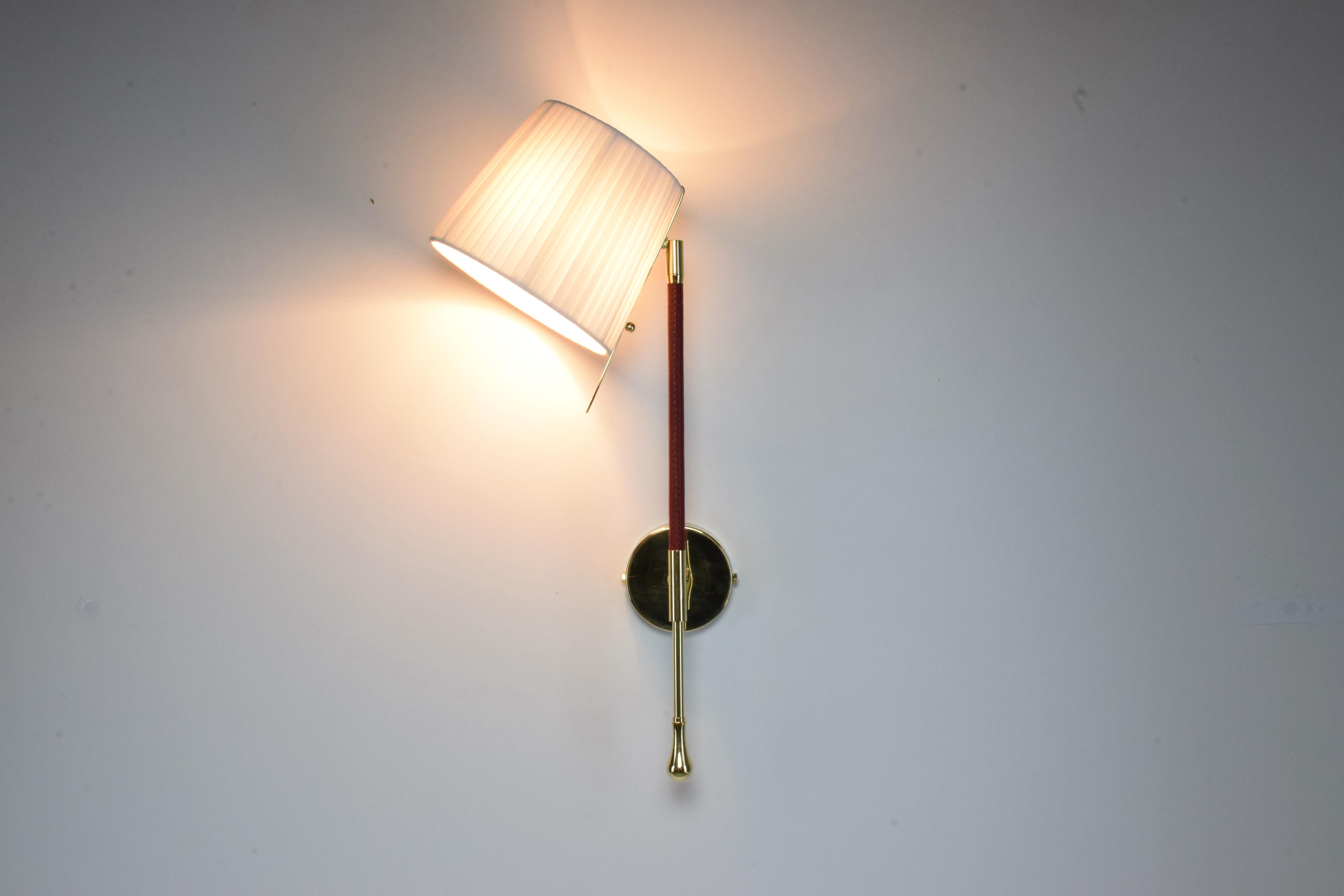 Poli Ancora-W1 Contemporary Articulating Brass Wall Light, Collection Flow en vente