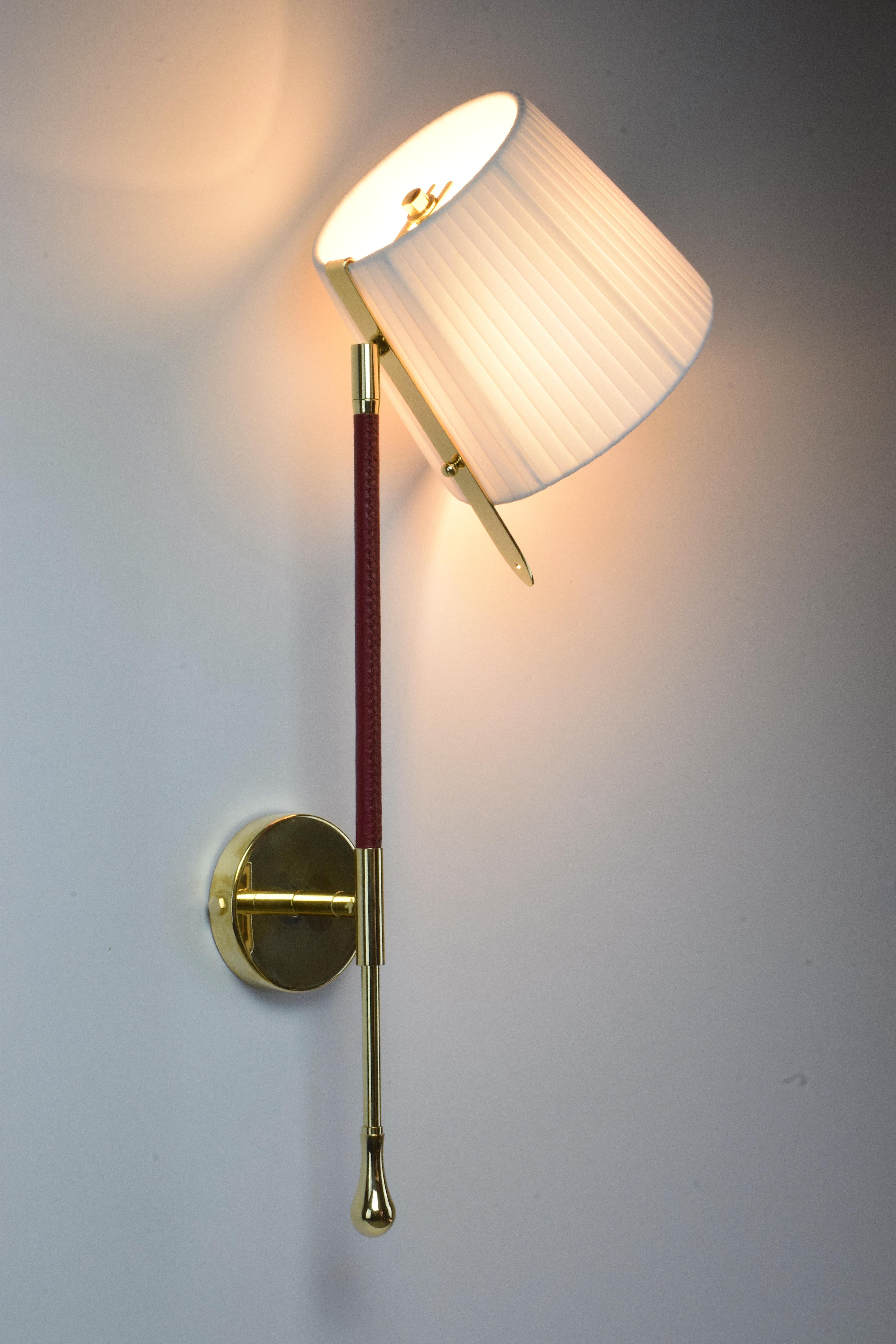Polished Ancora-W1 Contemporary Articulating Brass Wall Light, Flow Collection For Sale