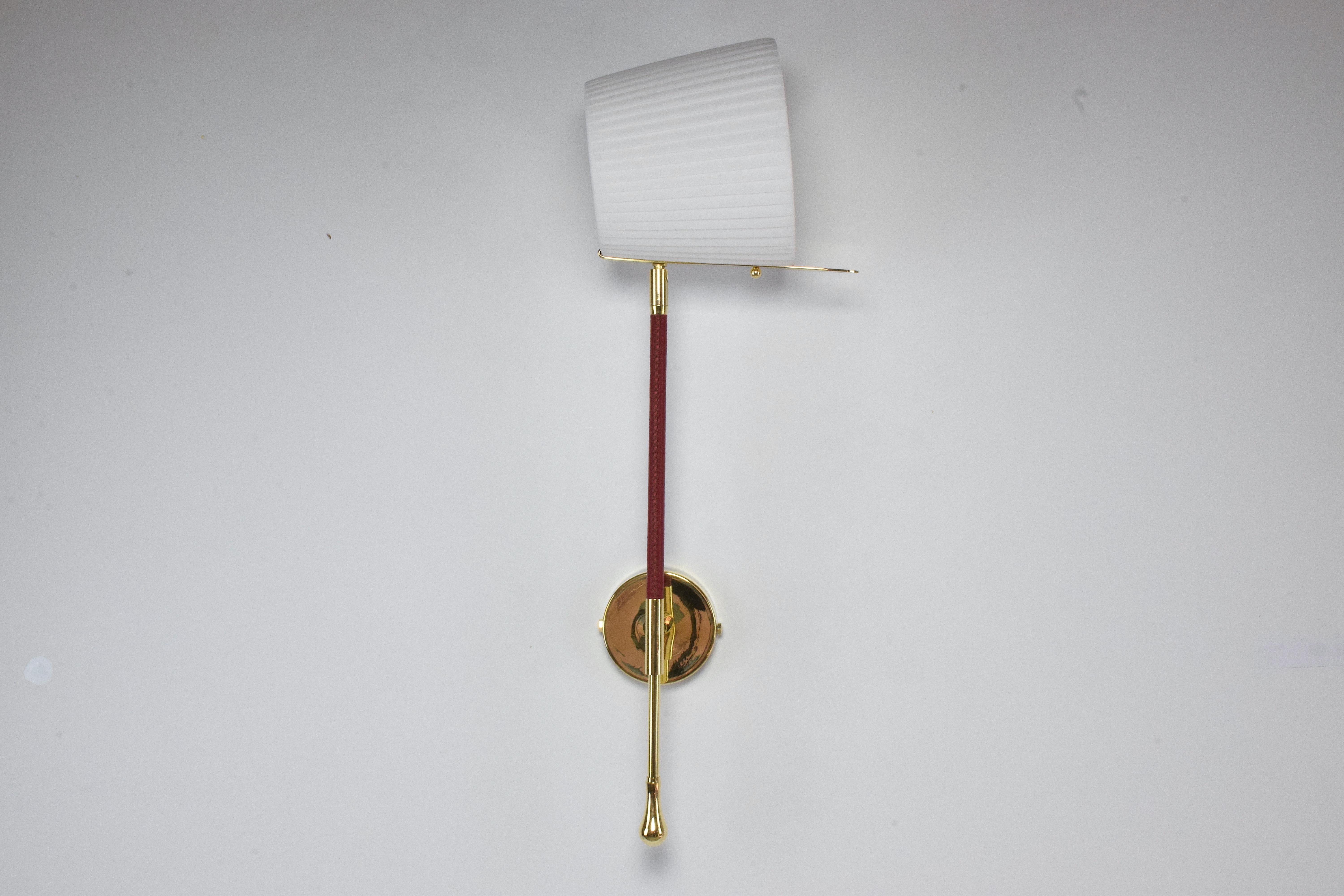 Laiton Ancora-W1 Contemporary Articulating Brass Wall Light, Collection Flow en vente