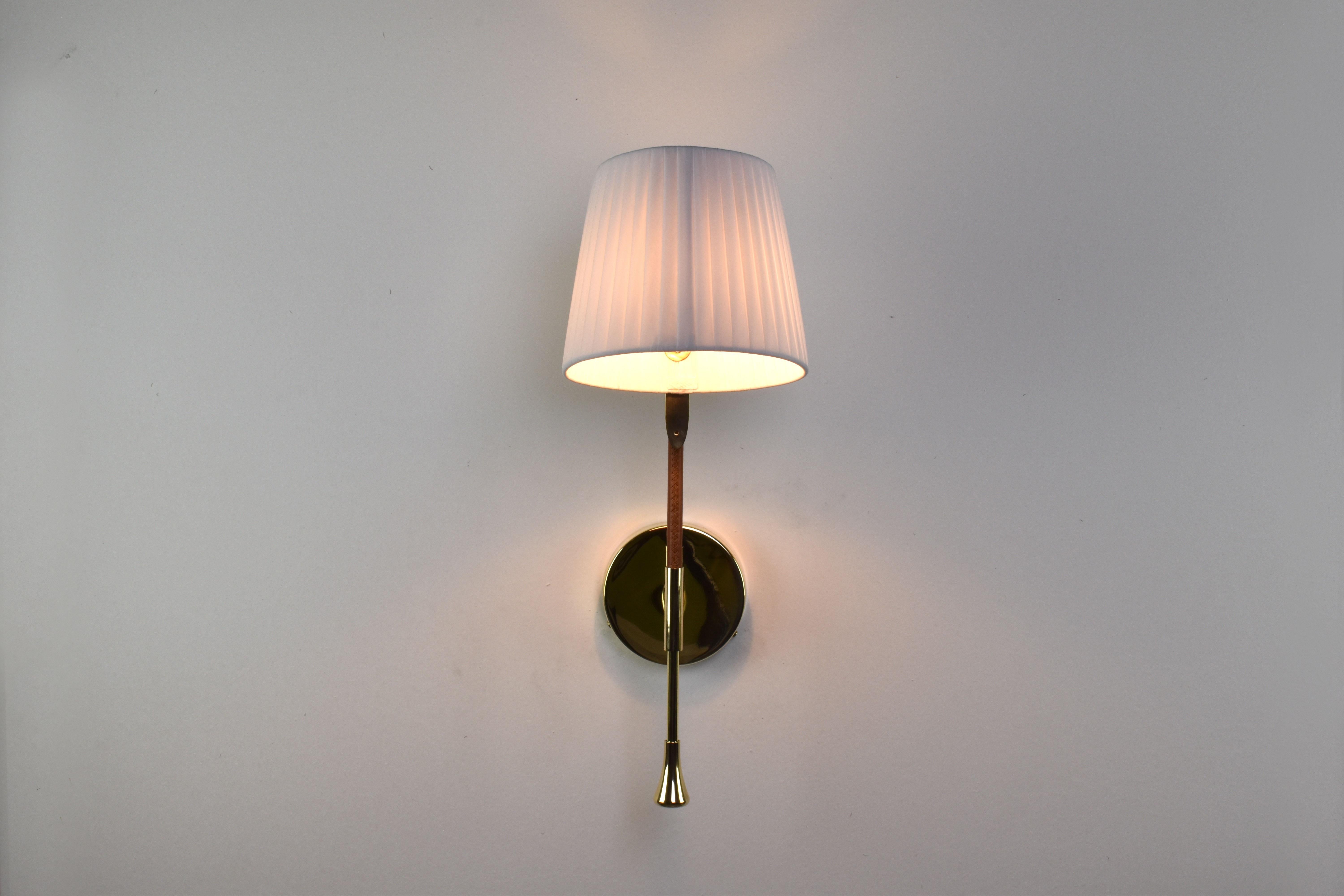 Ancora-W1 Aplique Contemporáneo Articulado de Latón, Colección Flow Moderno en venta