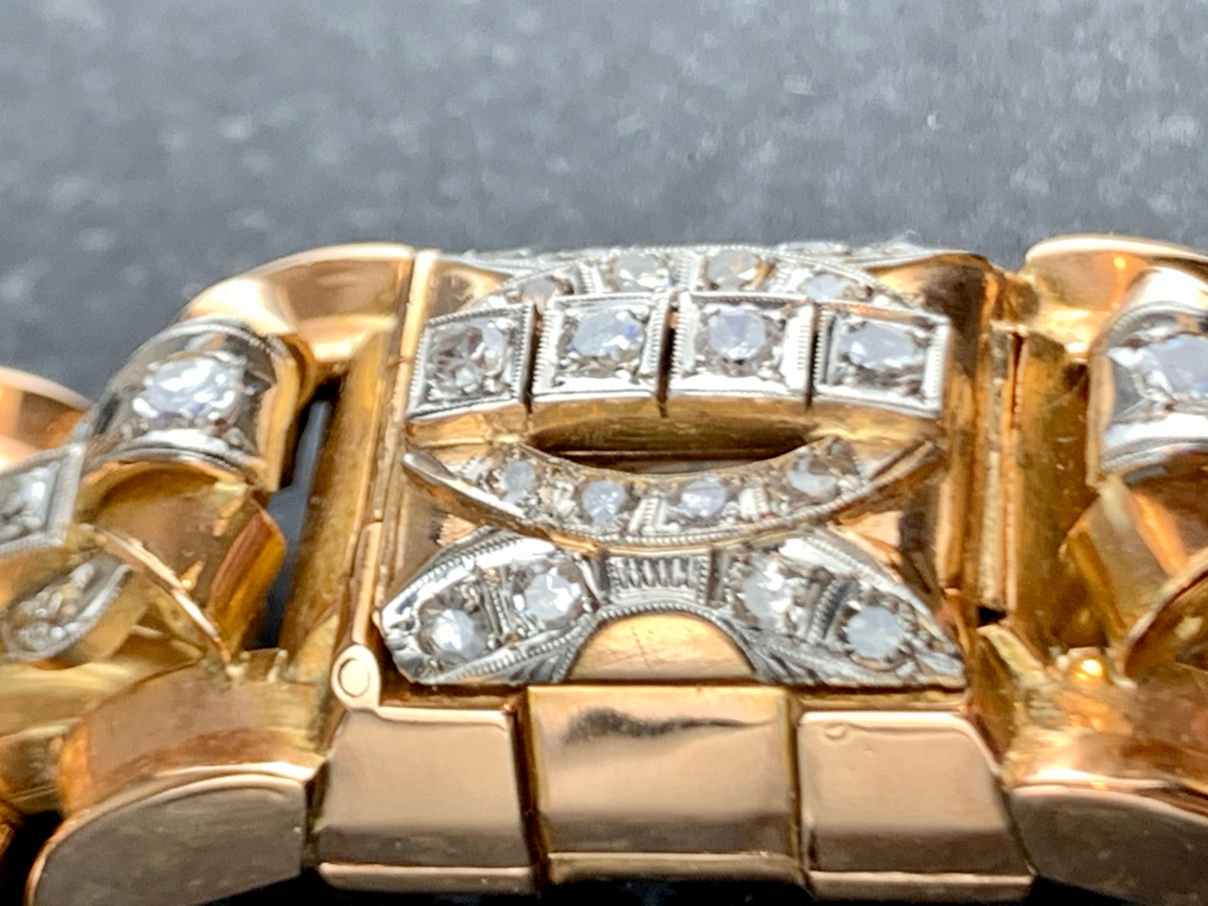 Ancre 15 Rubis 18 Carat Gold Diamond Ladies Watch For Sale 9
