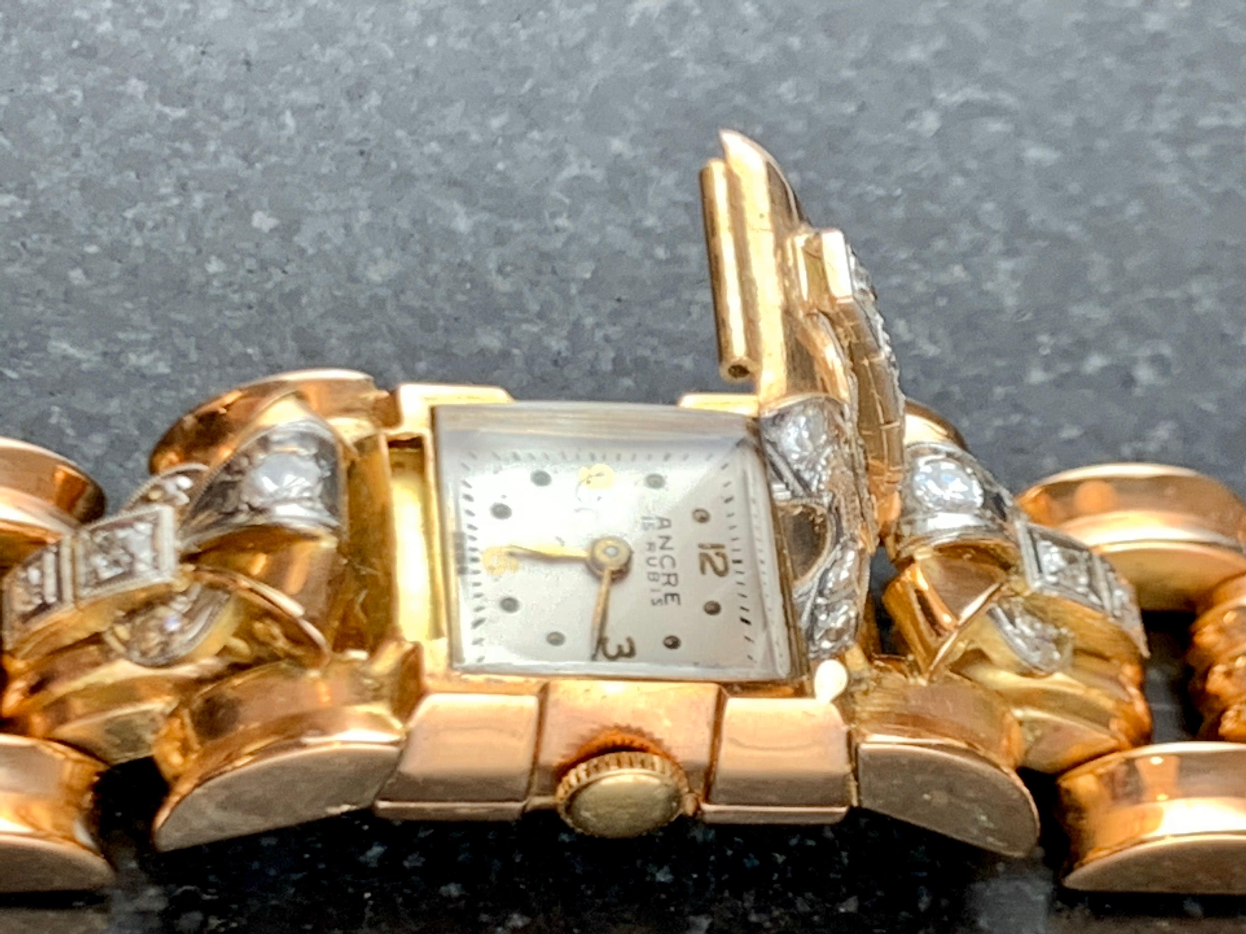 Ancre 15 Rubis 18 Carat Gold Diamond Ladies Watch For Sale 10