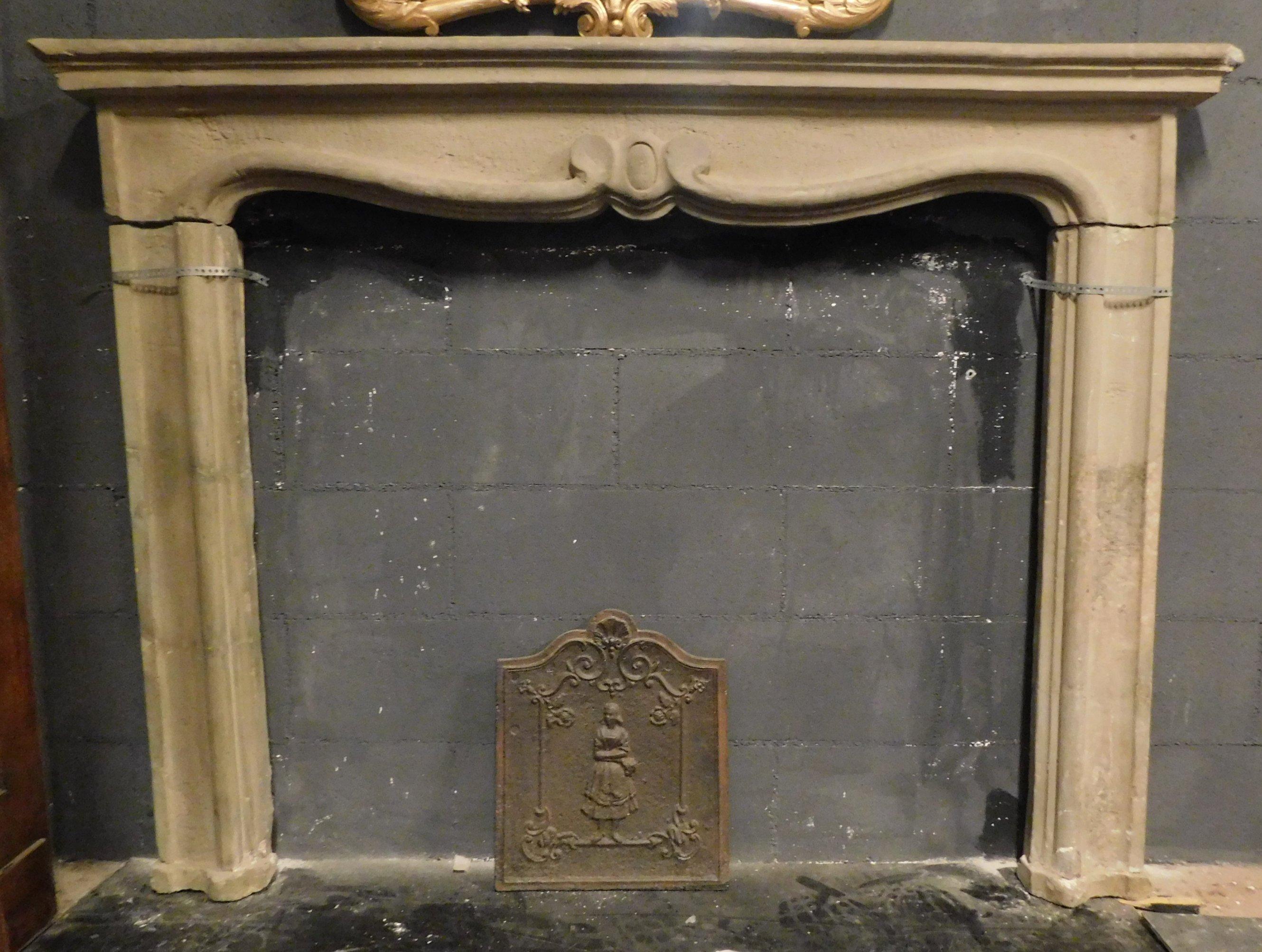 Hand-Carved Anctique carved fireplace mantle in Serena stone, 18th century Italy