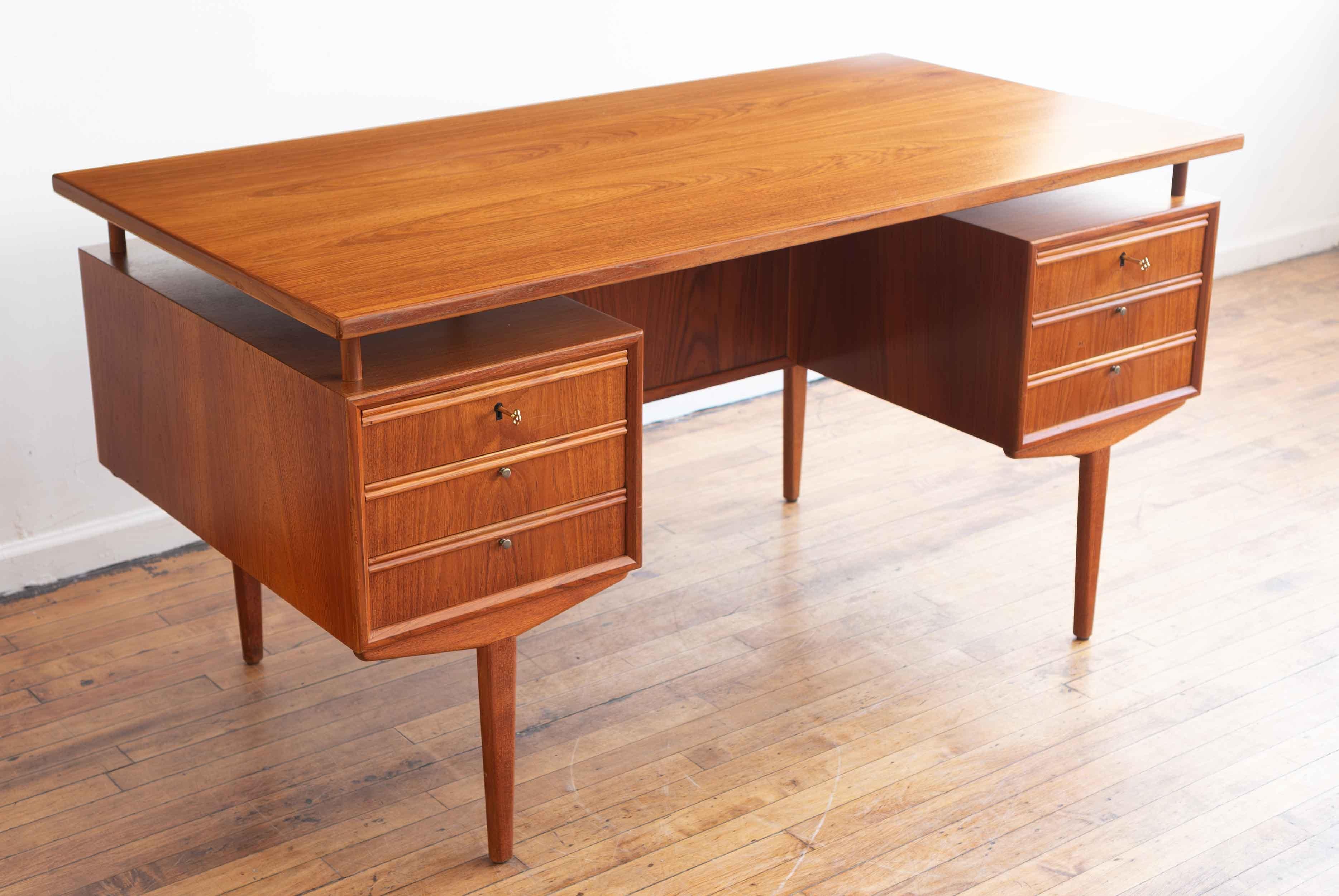 Vintage Mid Century Danish Teak Executive Desk With Floating Top For Sale 1