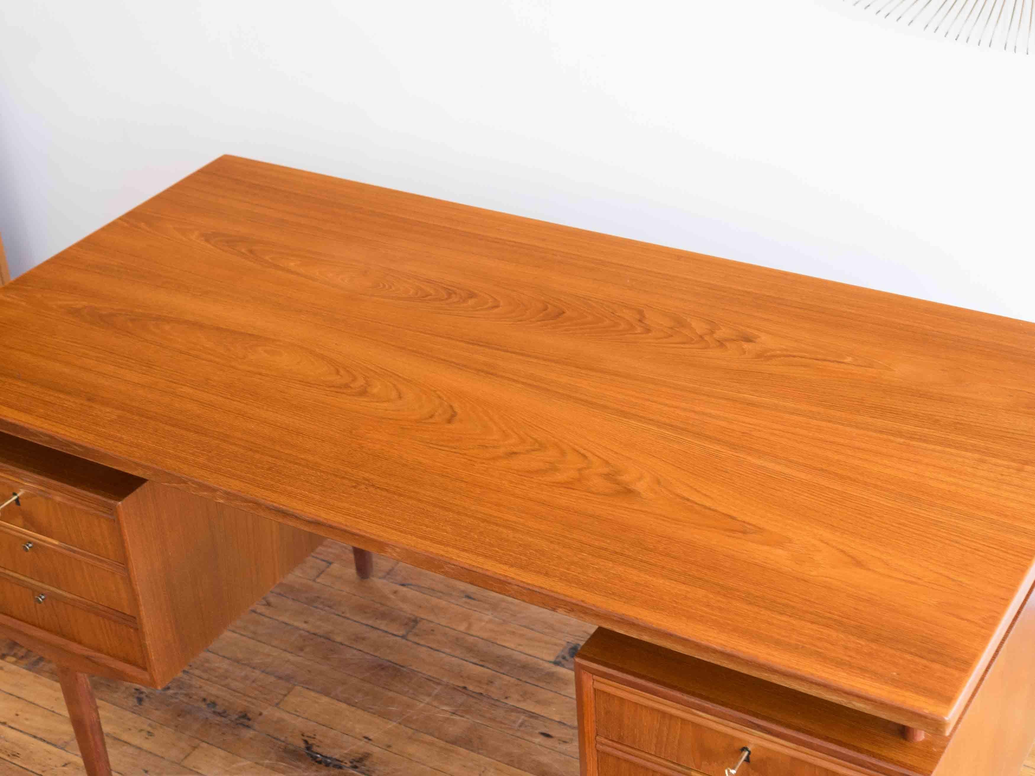 Vintage Mid Century Danish Teak Executive Desk With Floating Top For Sale 3